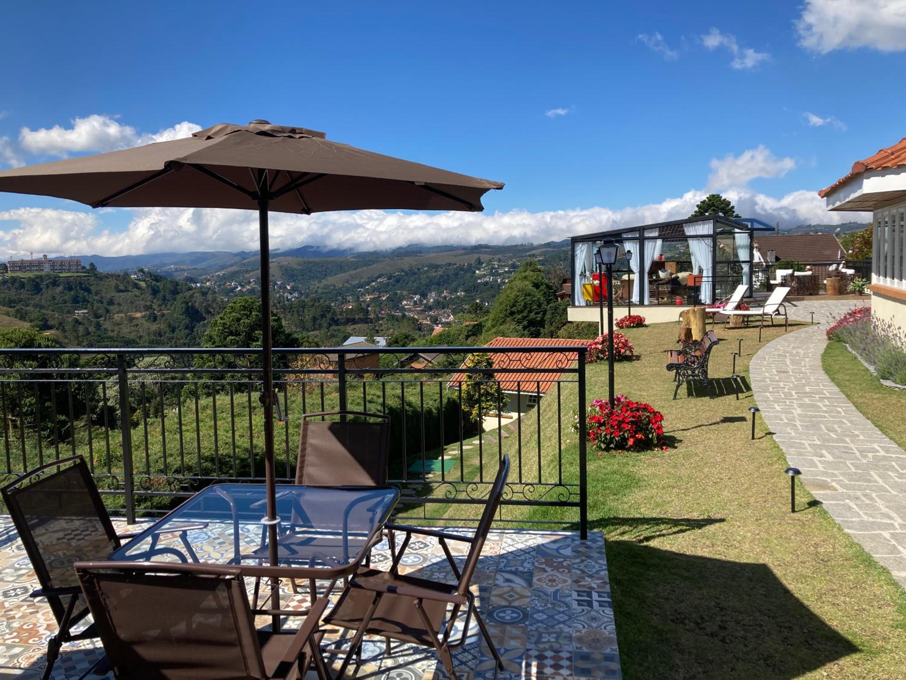 Pousada Ville Le Mont - Campos do Jordao
