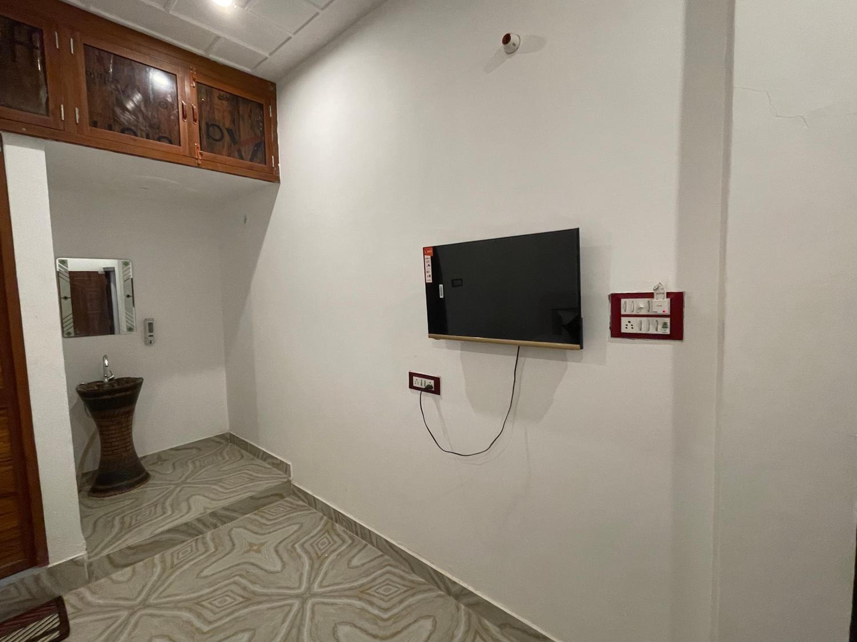 Govind Atithi Grah view 5