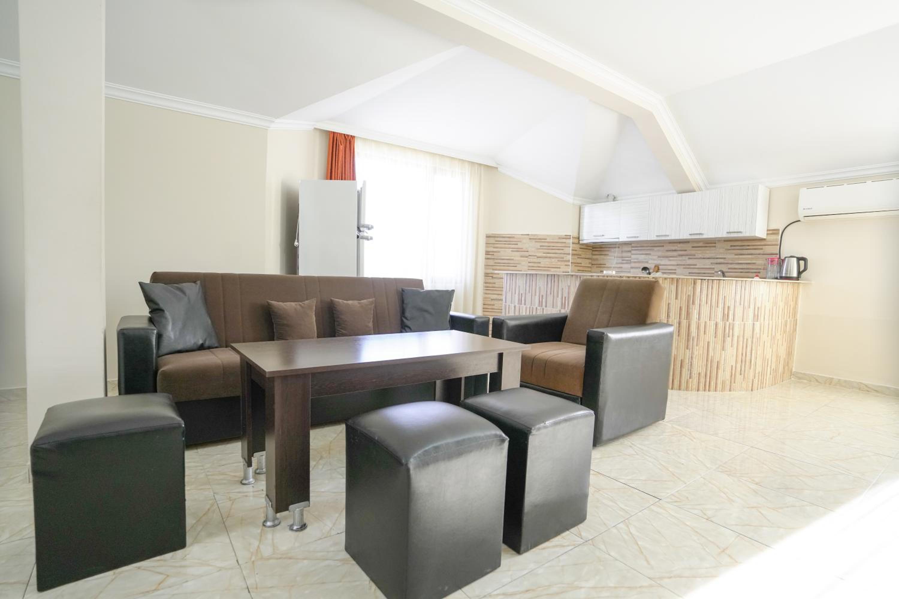Apartments 37B view 4