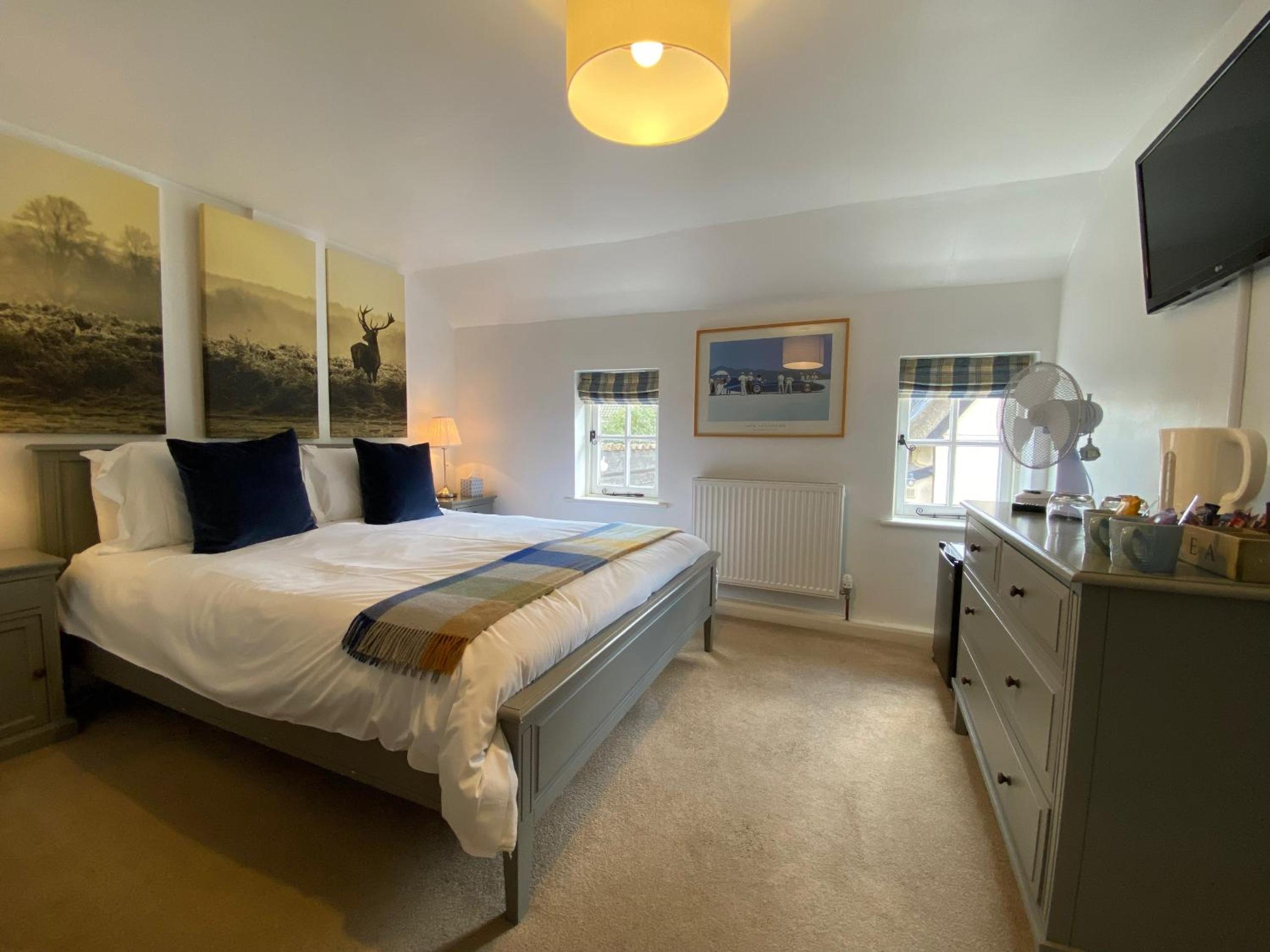 Kings Head Low House