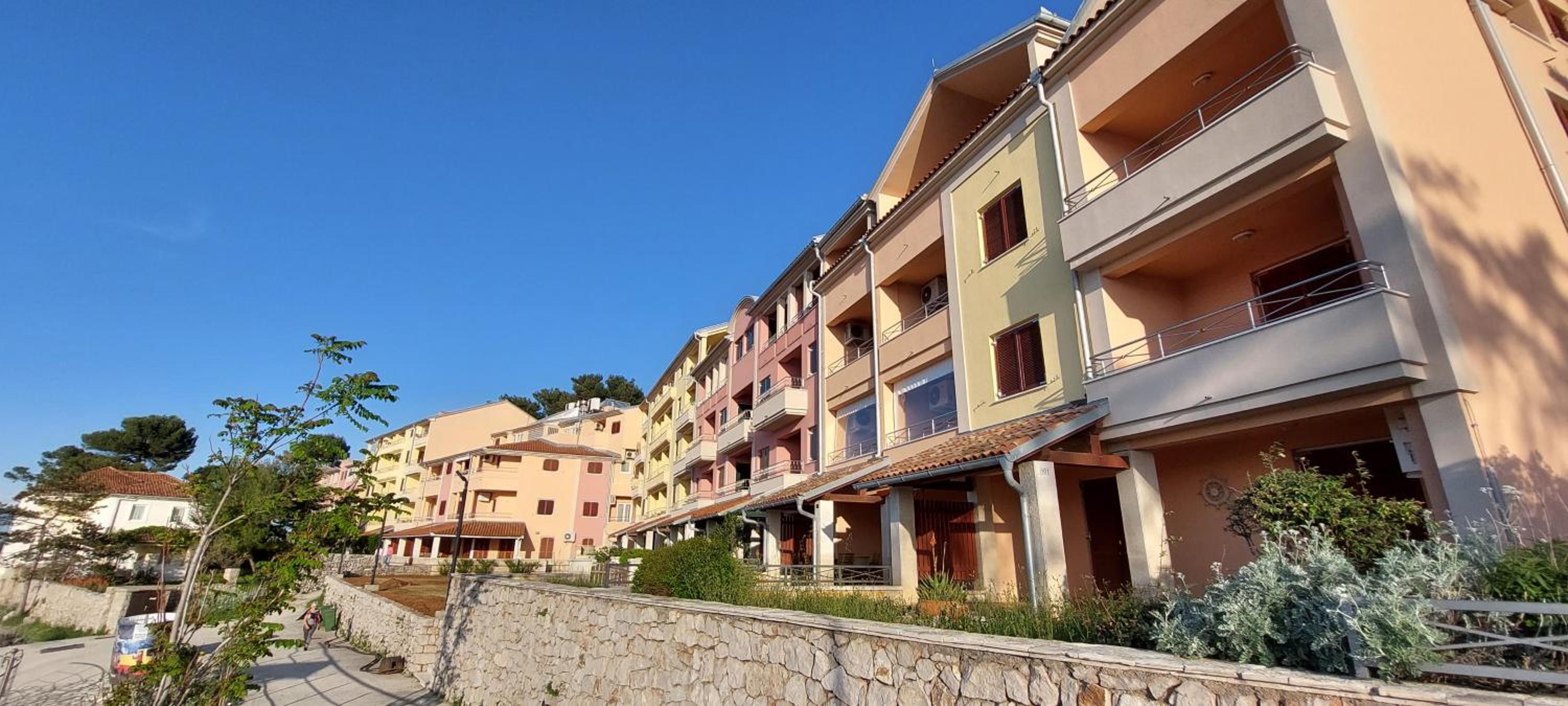 VELO JEDRO Apartmani PUNTA