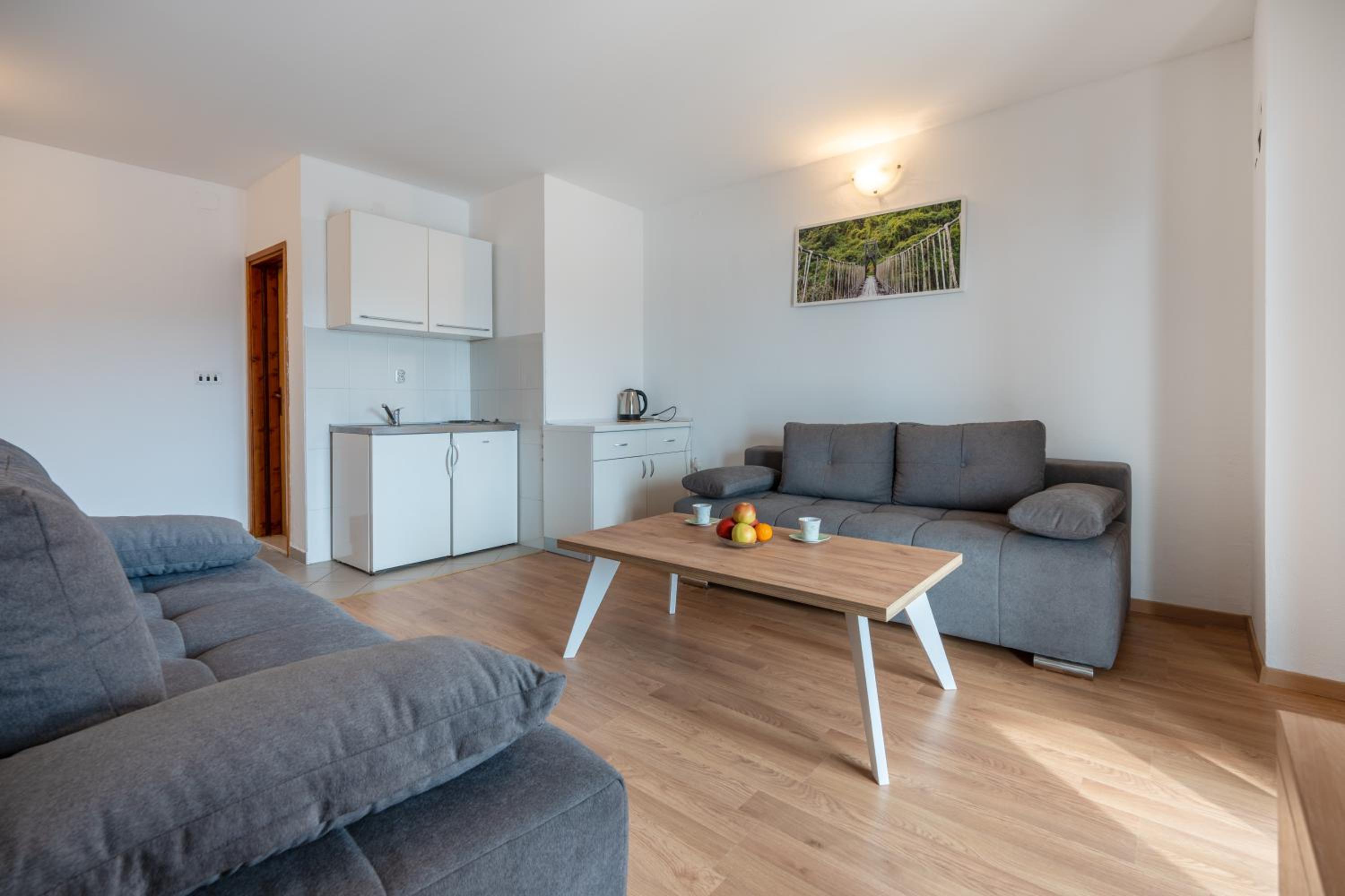 Apartments IN