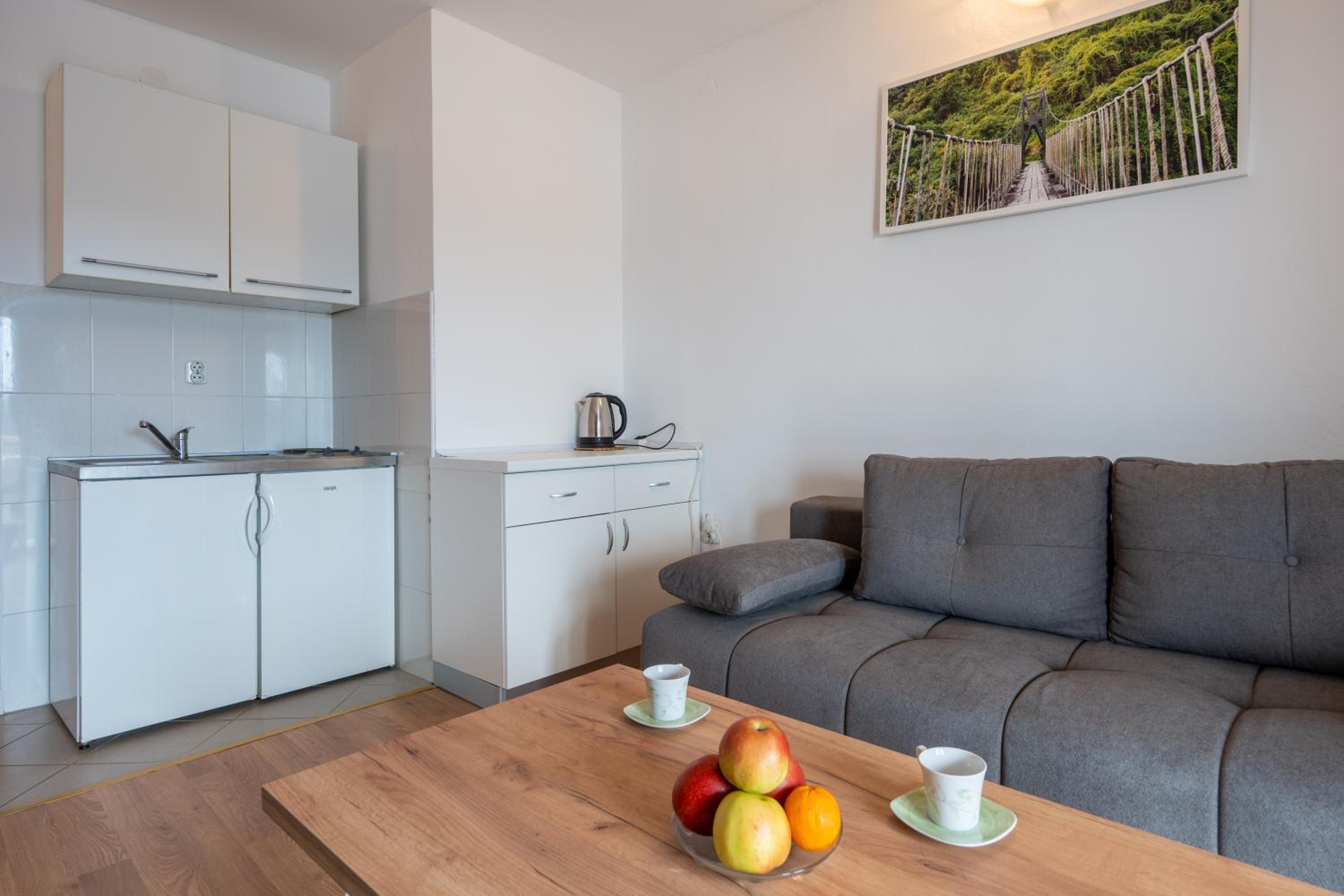 Apartments IN
