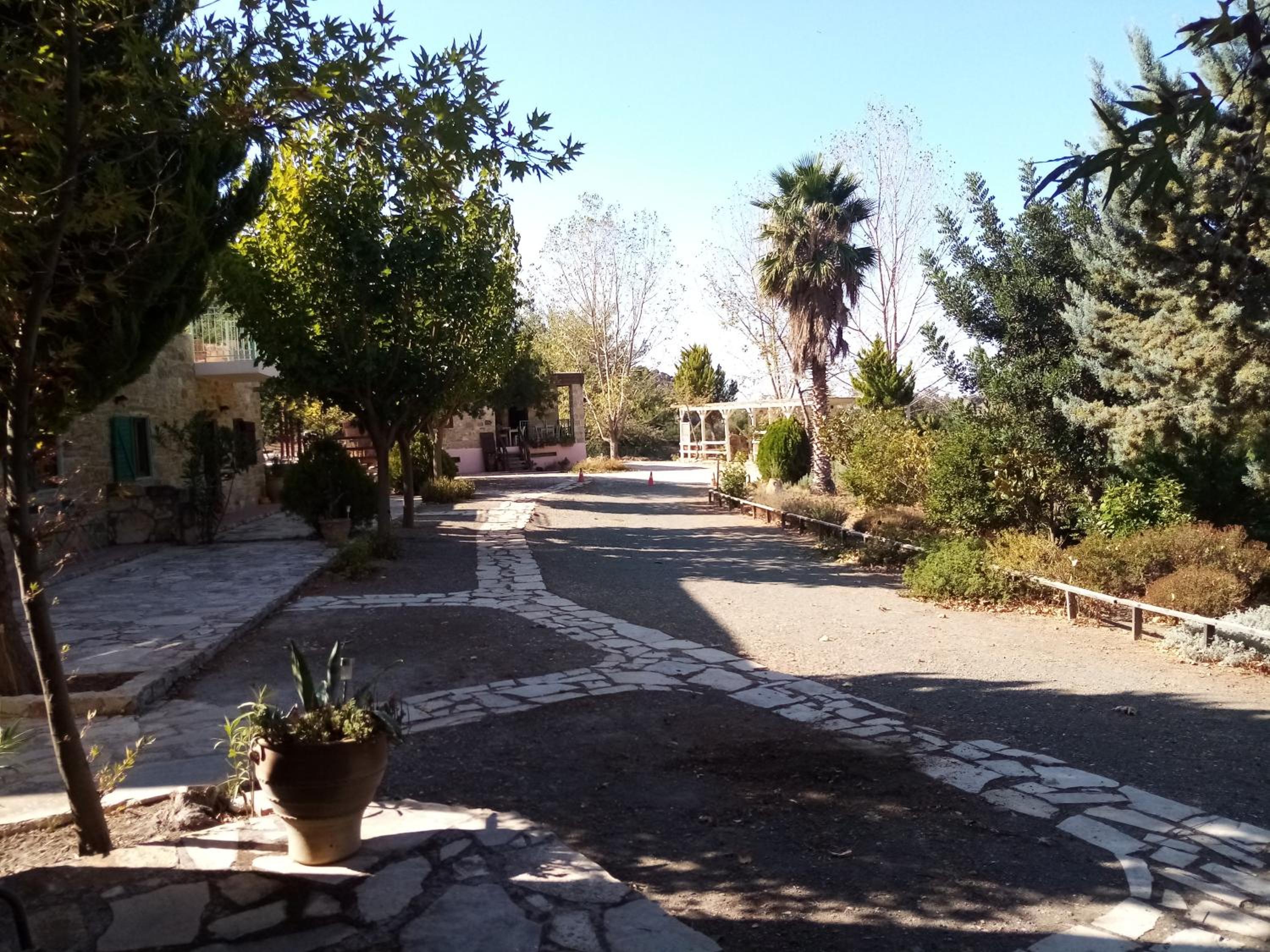 Akros Oreon Apartment Voliares