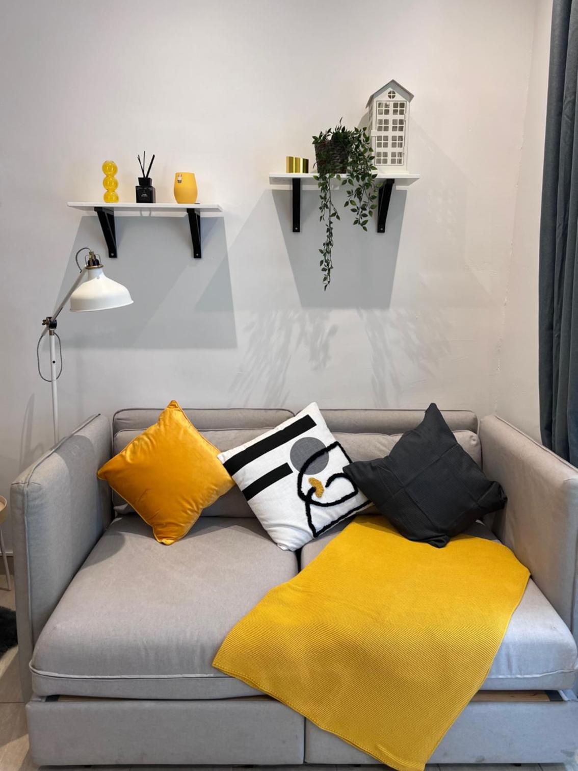 Cozy Market-Square retreat located in the heart of the 10th district