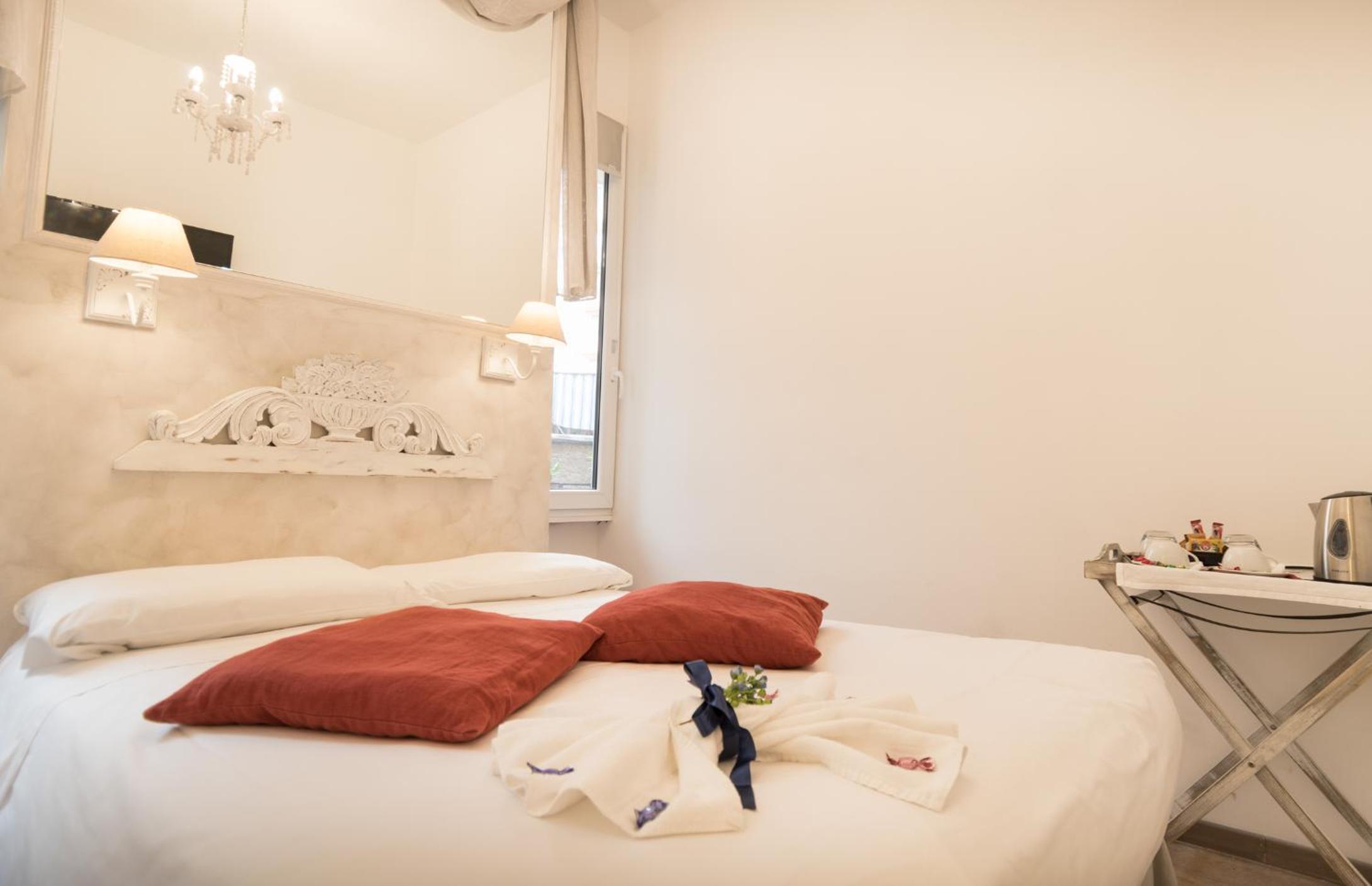 Your Vatican Suite en Rome — hotel room