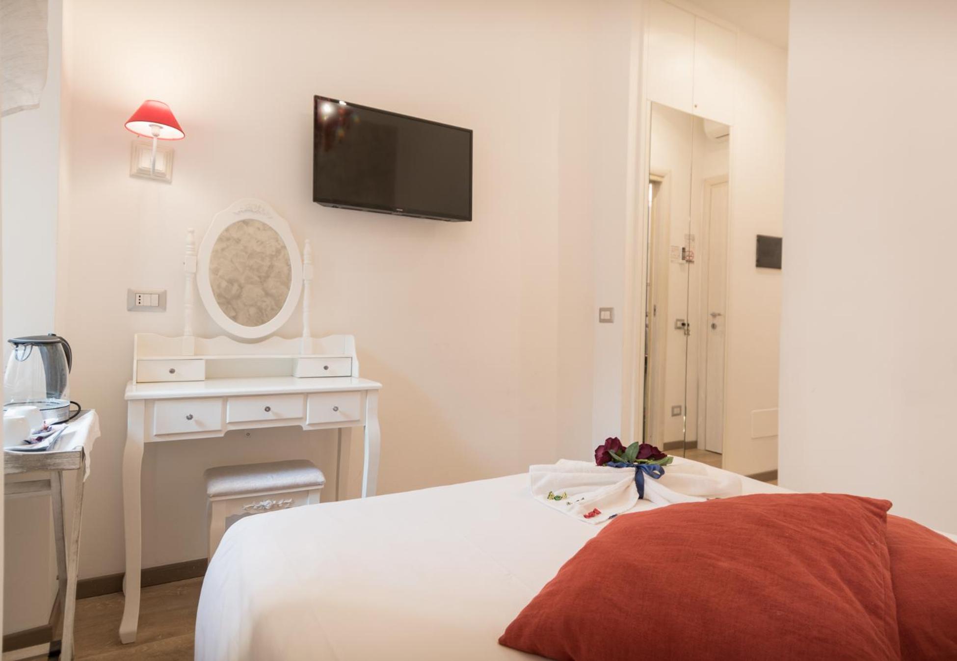 Your Vatican Suite en Rome — hotel room