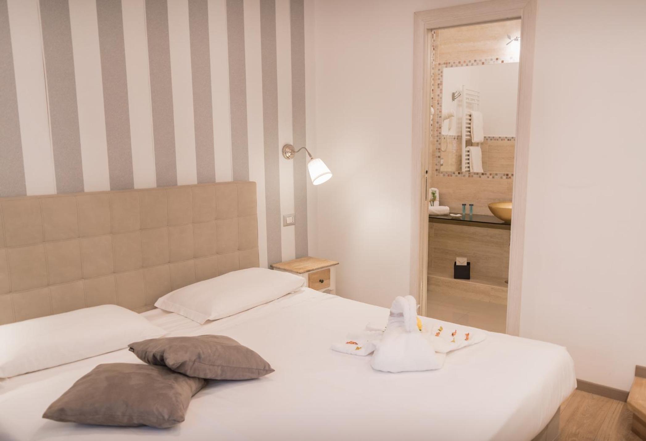 Your Vatican Suite en Rome — hotel room