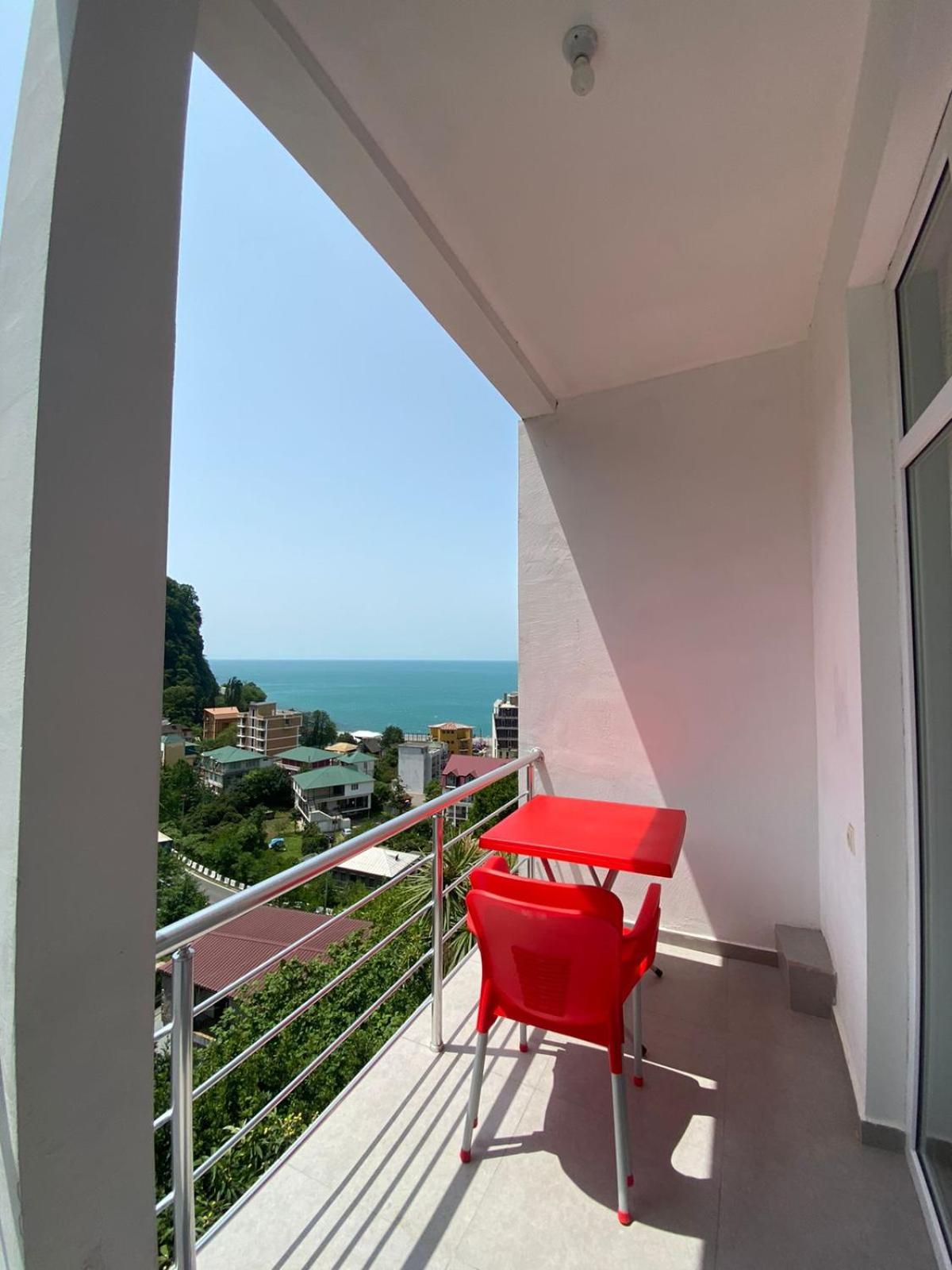Temo's guest house in Kvariati