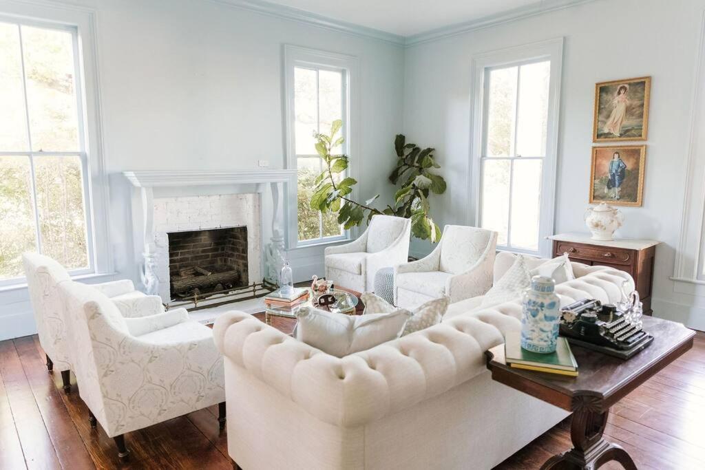 Luxury historic house in downtown McKinney view 2