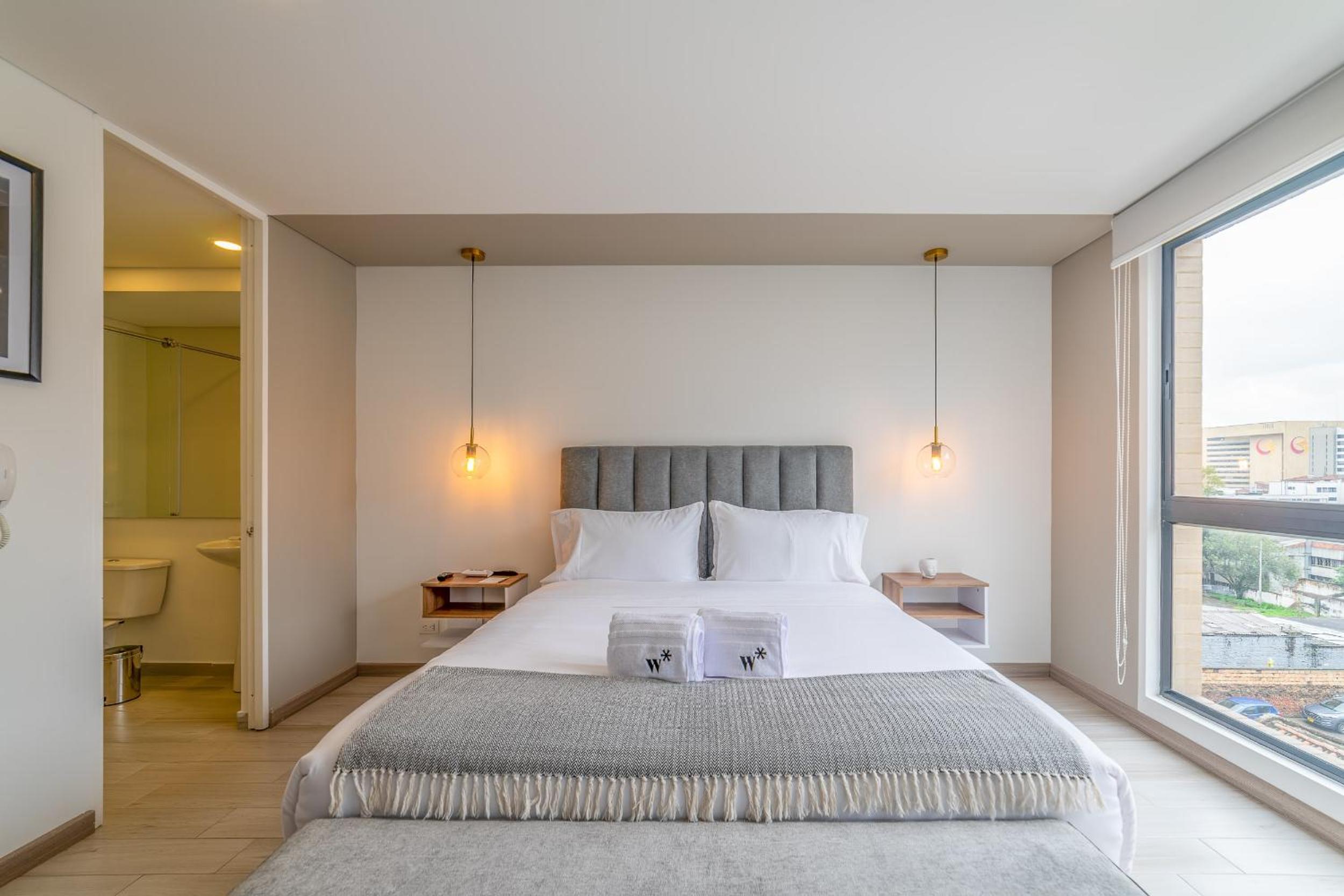Spectacular Loft In Luxury Building view 4