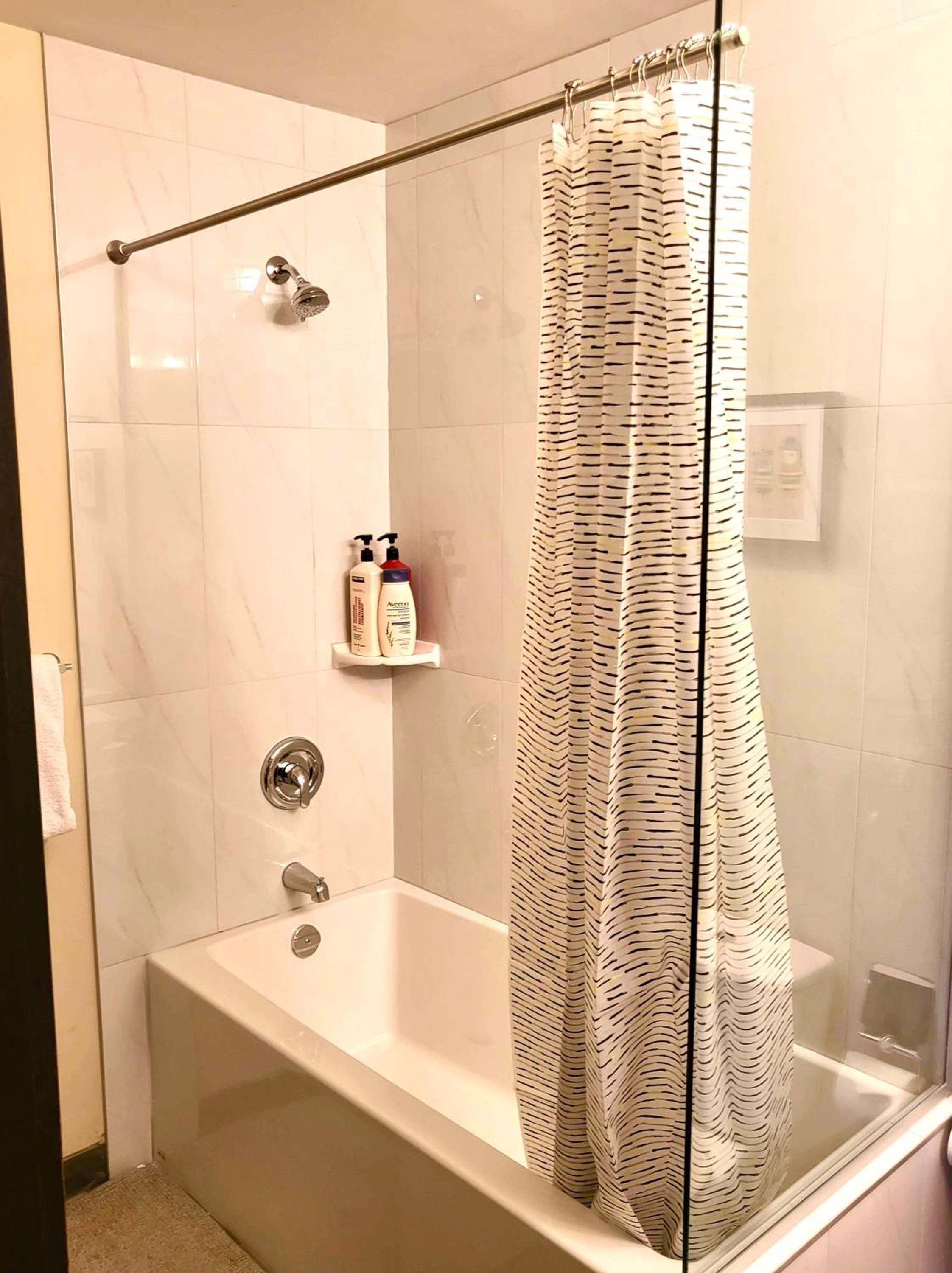Luxury 2 Bedroom 1Pullout Kitchenette Grand Rockies Resort Hot Tub Pool Mountain View