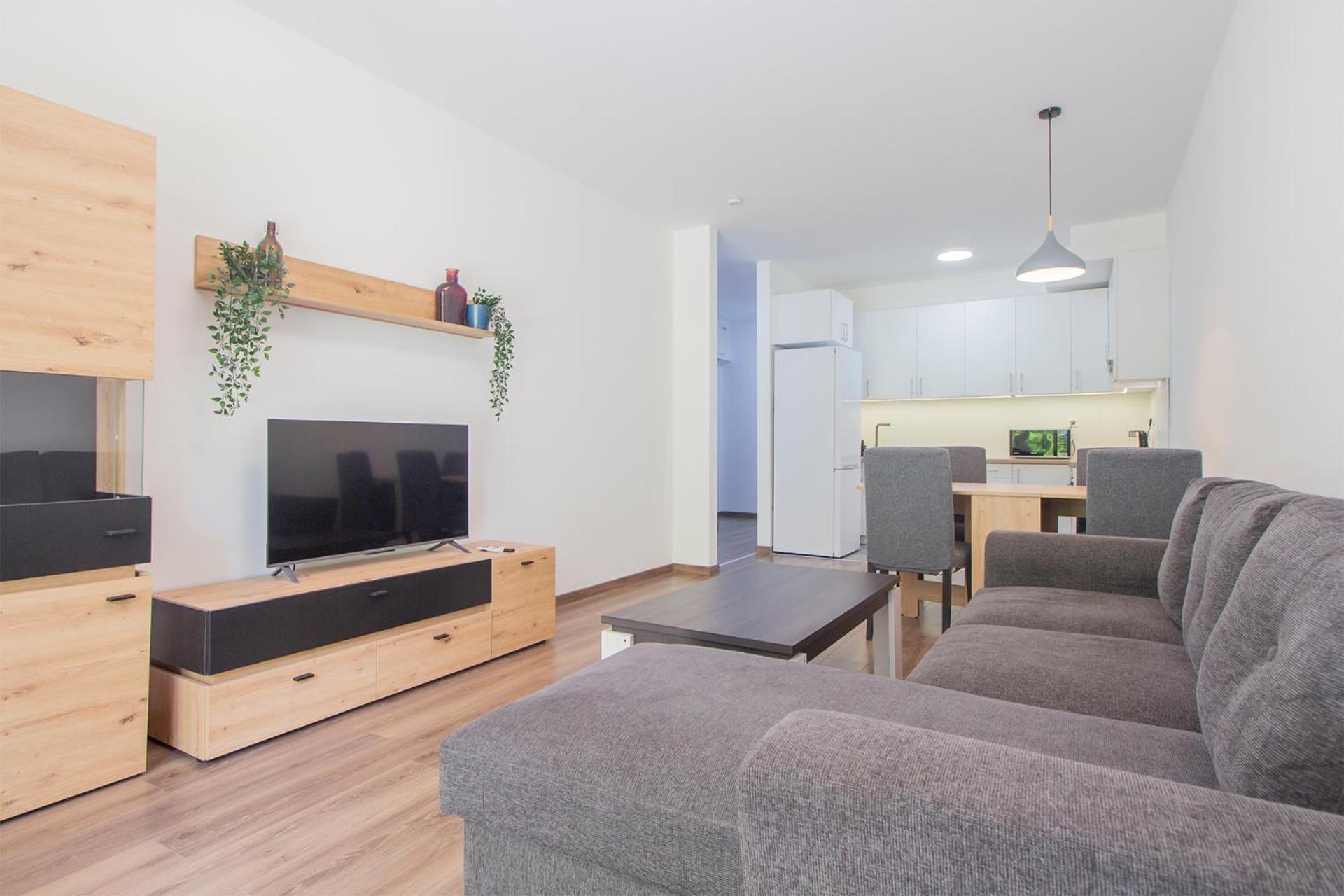 Corvin Modern Two Bedroom Apartment FREE PARKING view 4