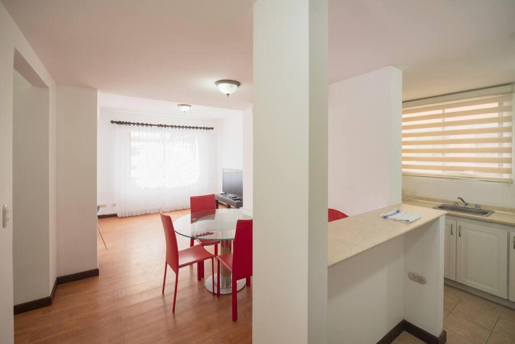 Comfortable 2 bedroom apartment, conveniently located