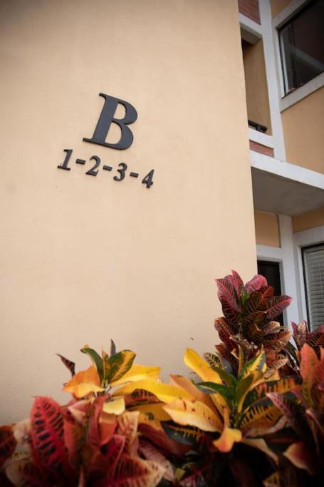 Comfortable 2 bedroom apartment, conveniently located