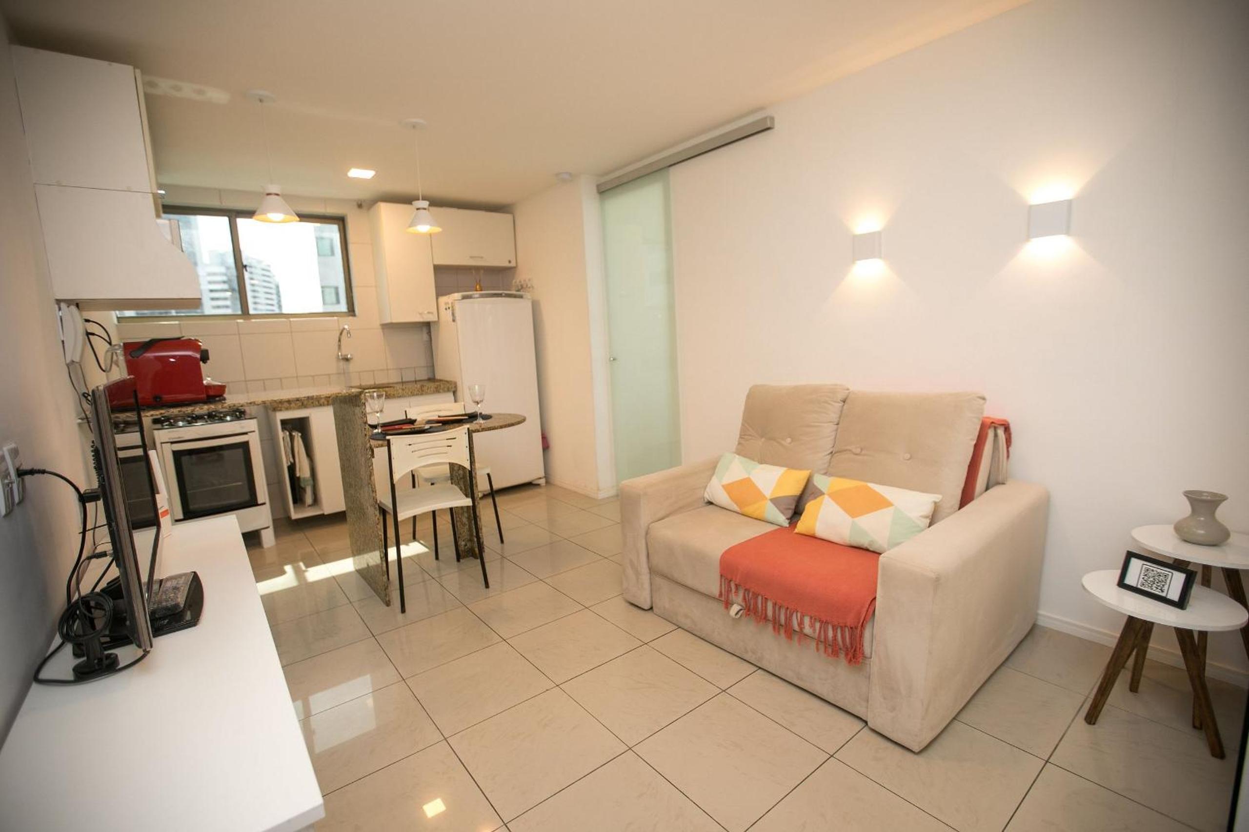 Flat Quarto e Sala, 400 metros da Praia de Boa Viagem, com Piscina, Wi-Fi 220Mbps