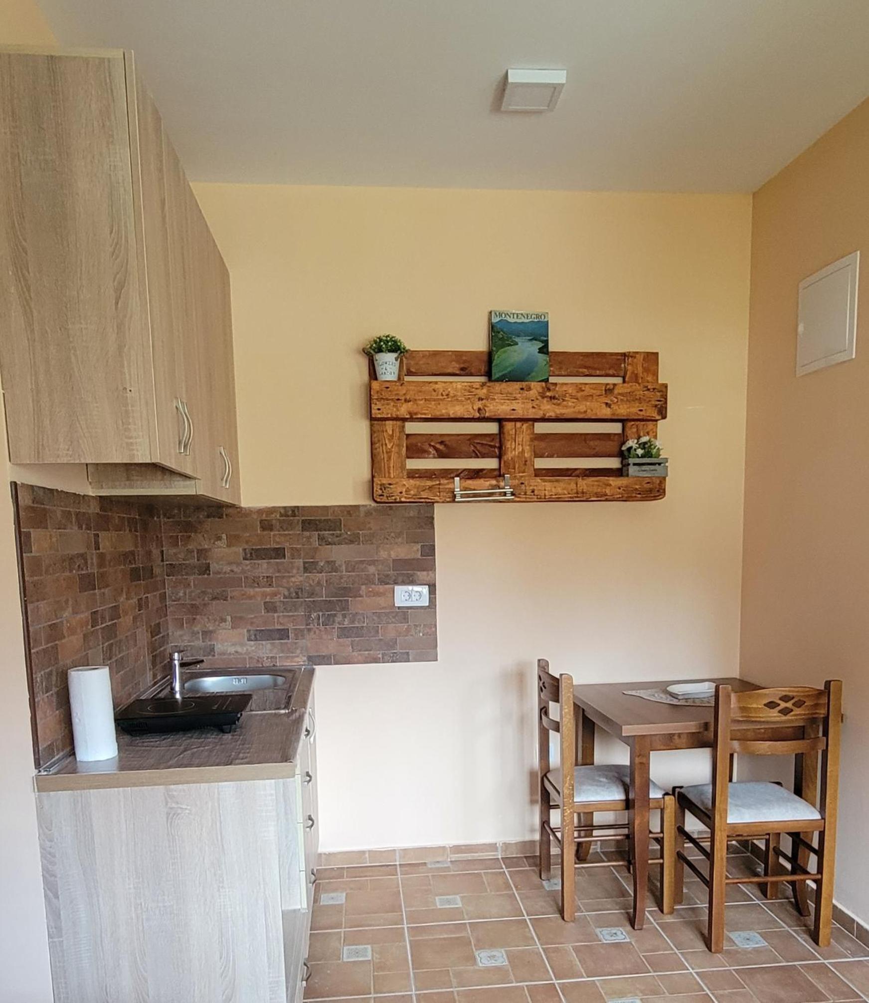 Apartment Perović