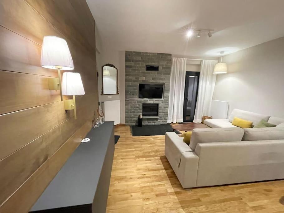 Agnanta Mountain Residence
