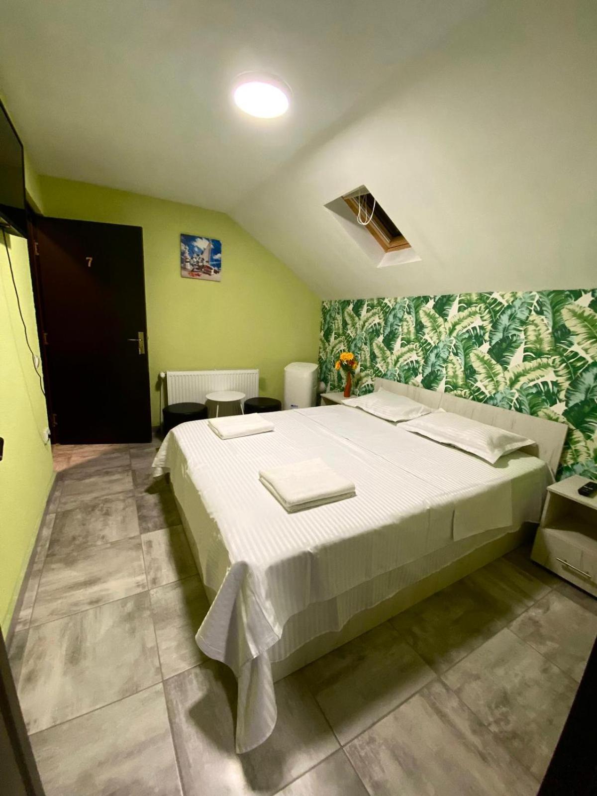 Vila Amalia Munții Macinului view 4