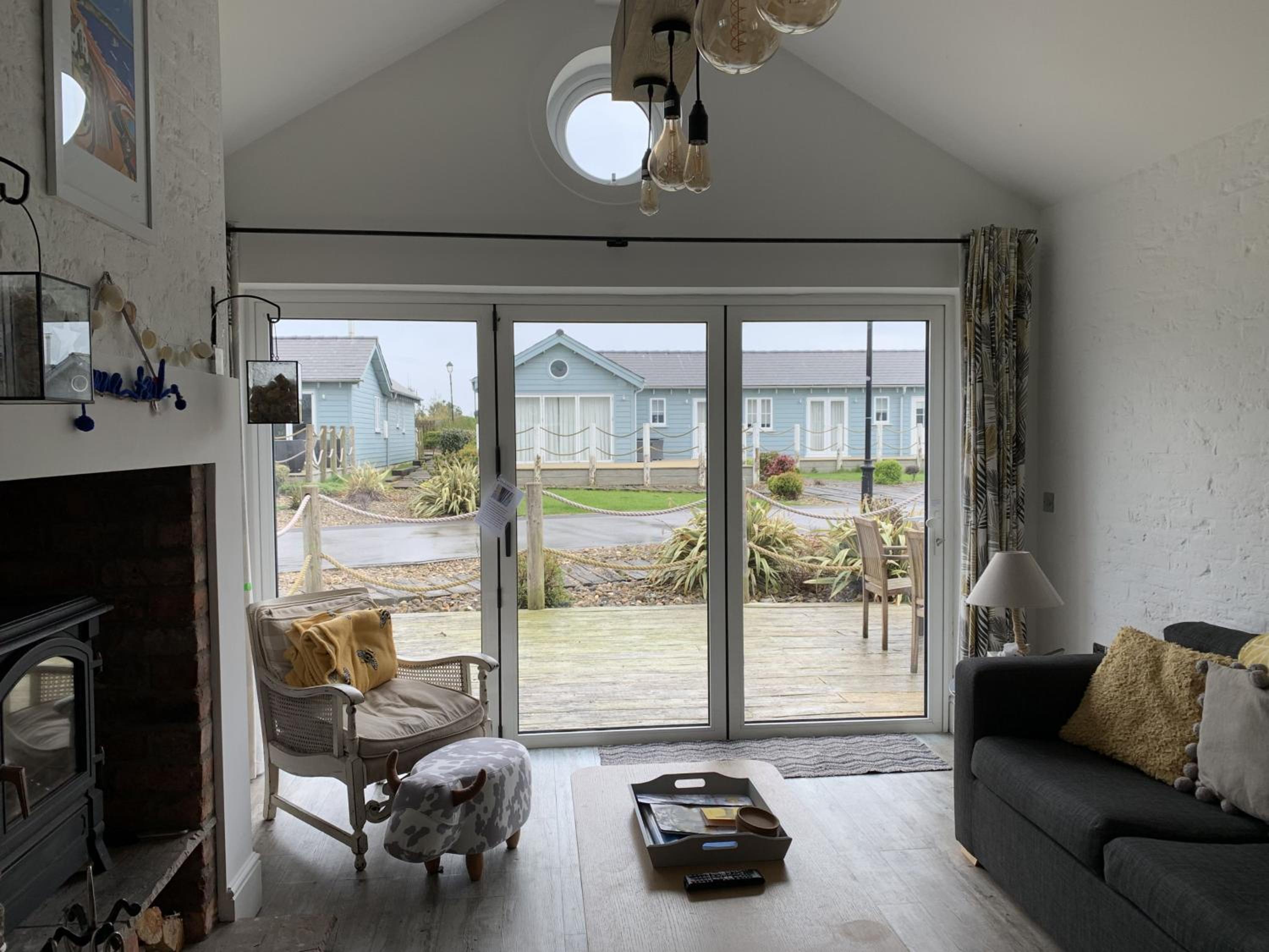 Luna Azul at The Bay Filey, sleeps up to 8, and 2 dogs stay for free! view 4