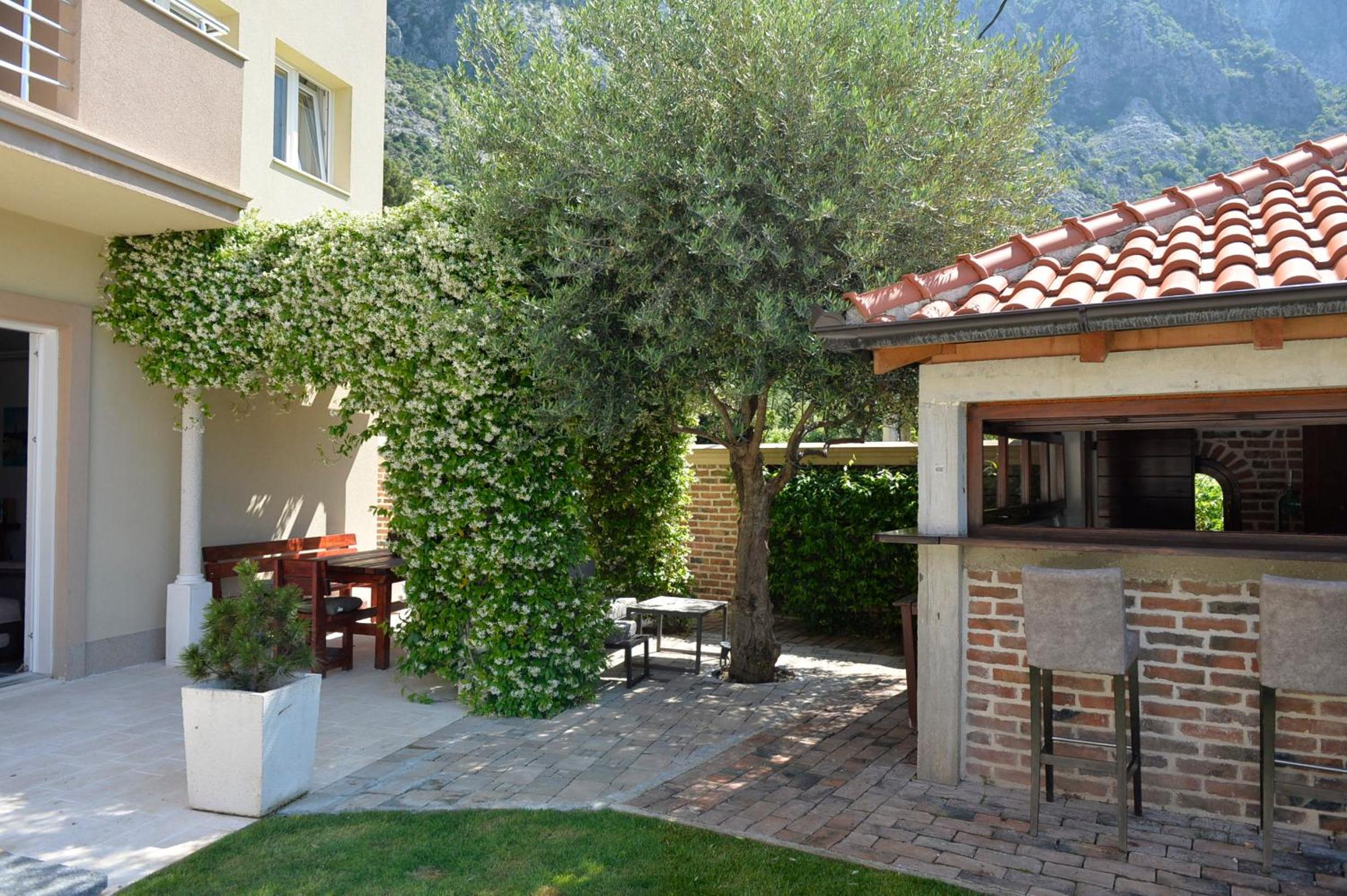J & P Apartments Orahovac