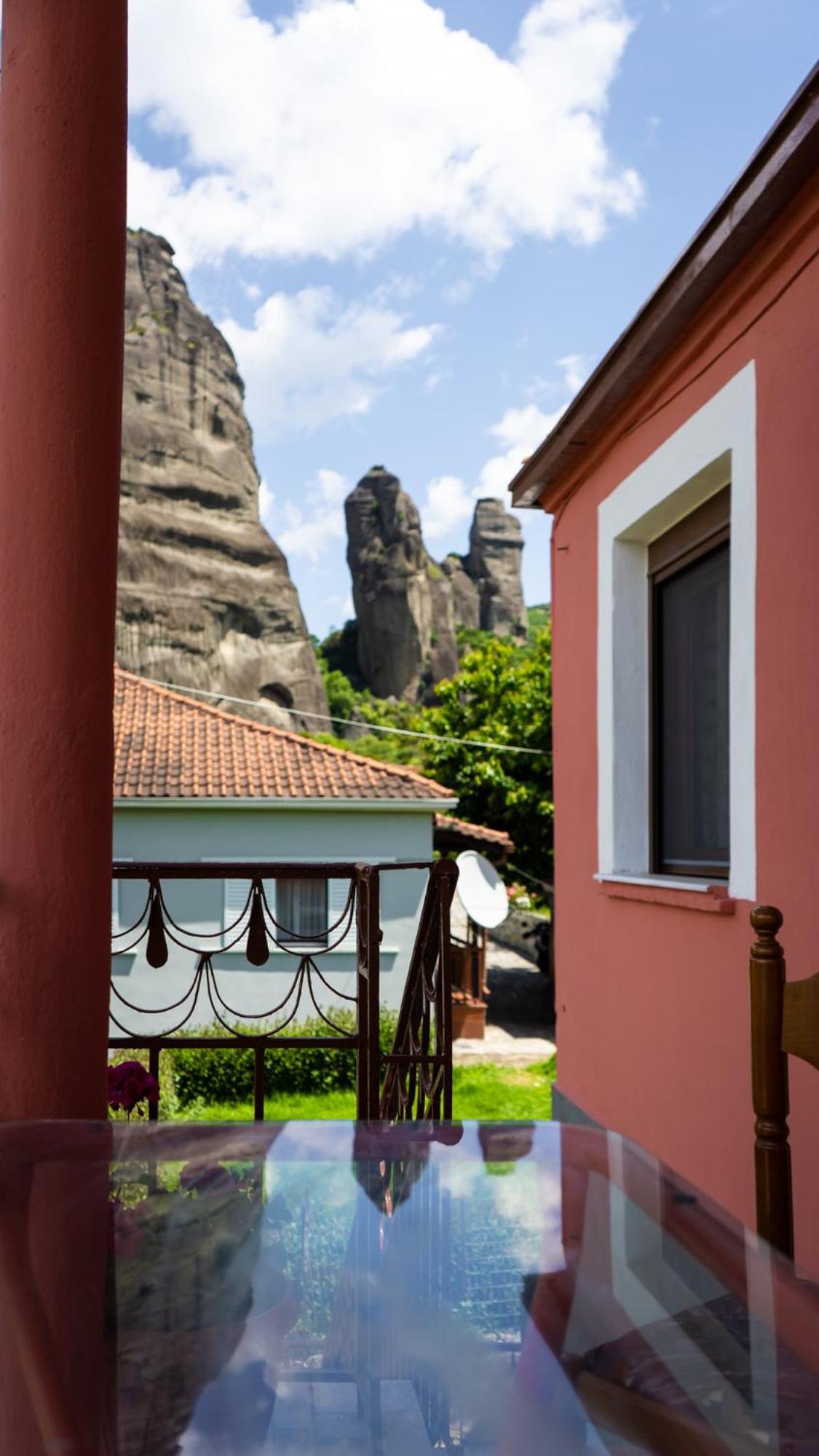 Fani's House Under Meteora