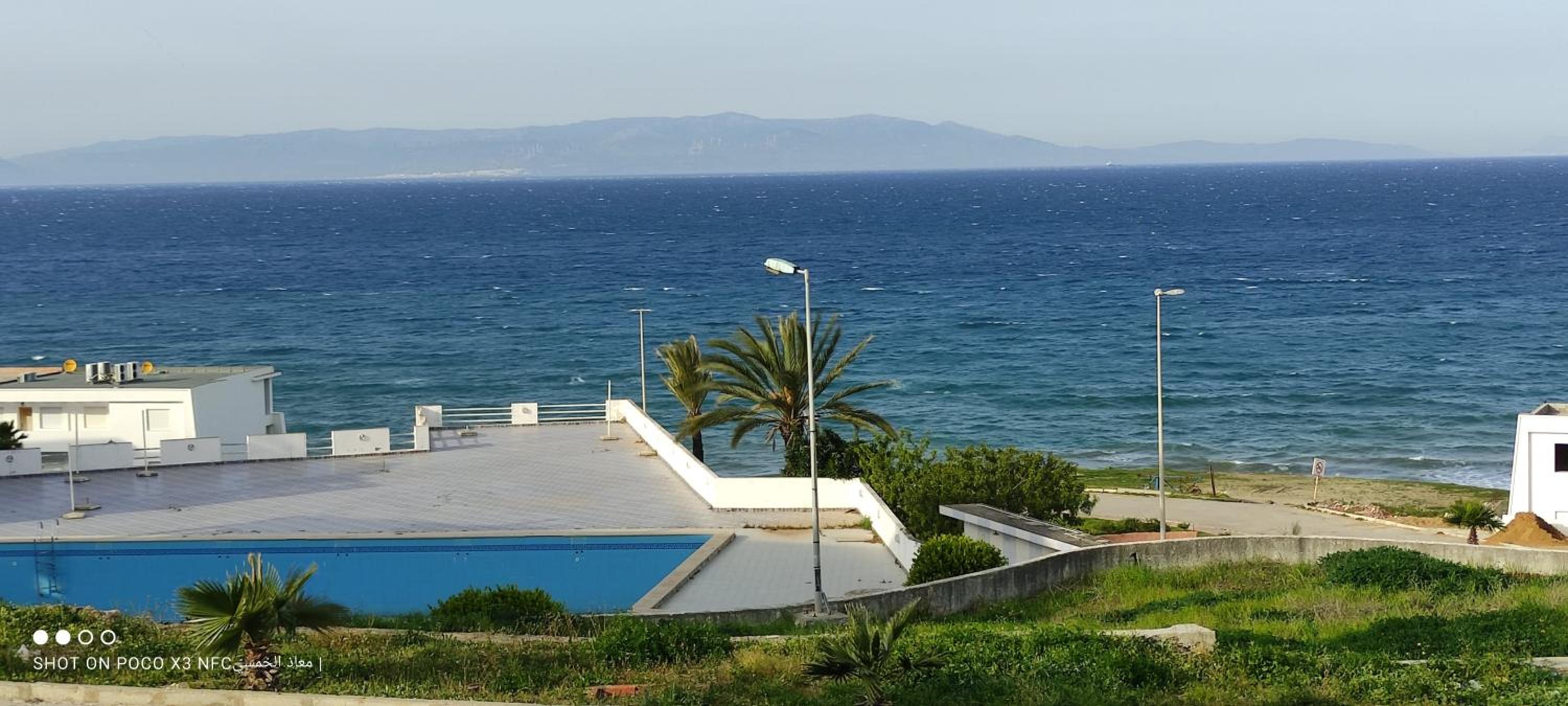 Appartement face à la Mer view 2