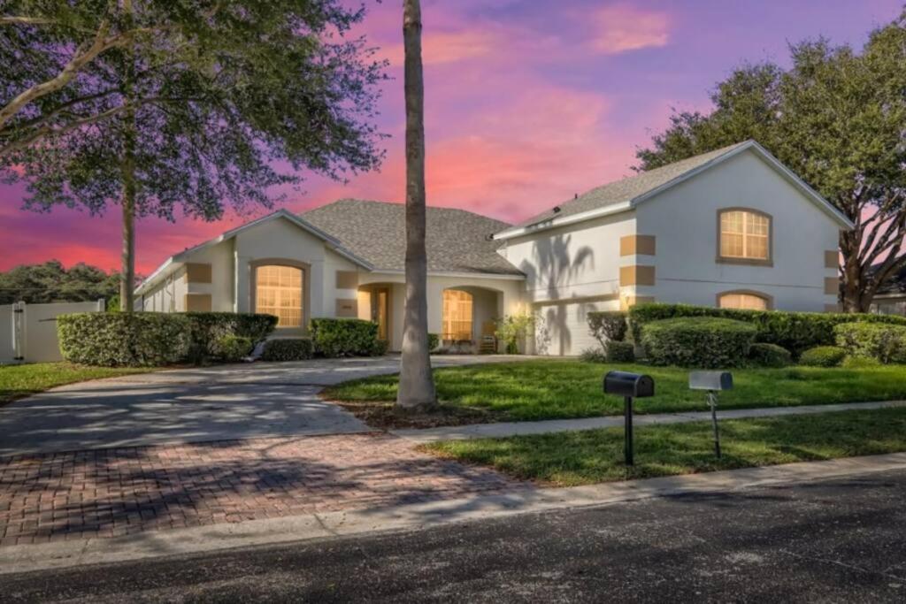 Hotel The Multiverse Mansion 5br Pool Home Next To Disney World