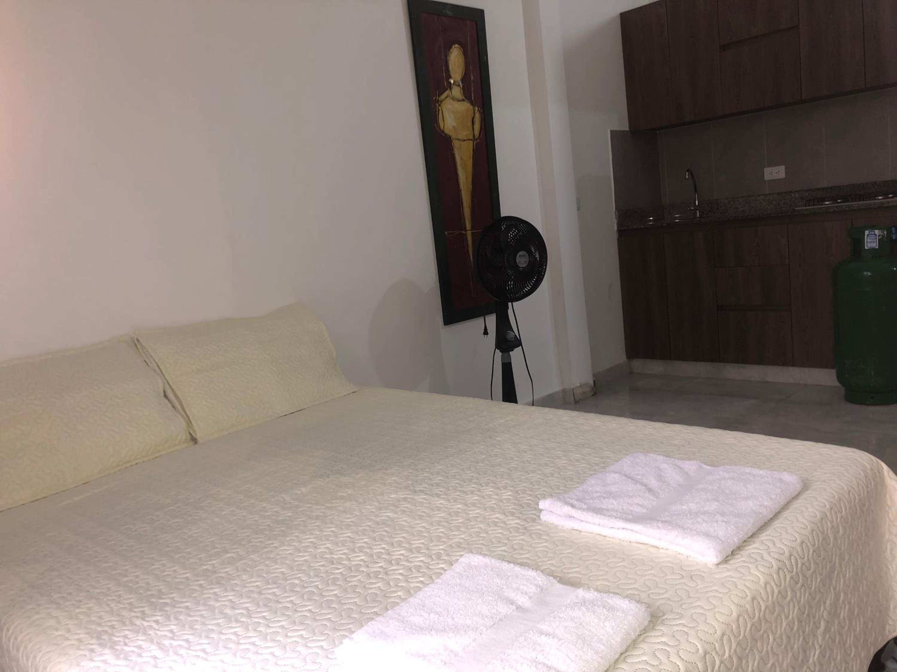 Apartamento cómodo en Laureles, céntrico y bien ubicado Apto404 view 3