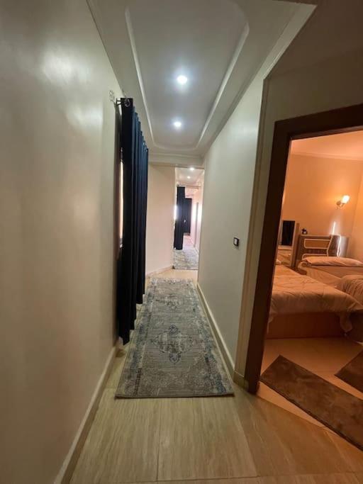Large 3 bedrooms apartment