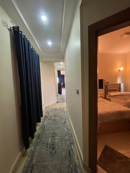 Large 3 bedrooms apartment