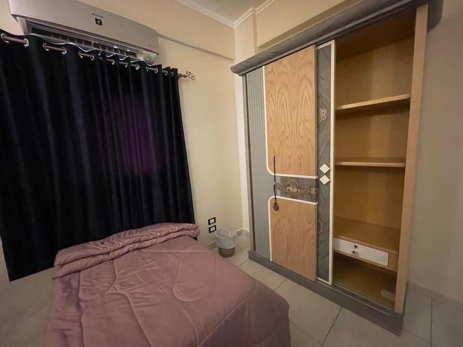 Large 3 bedrooms apartment
