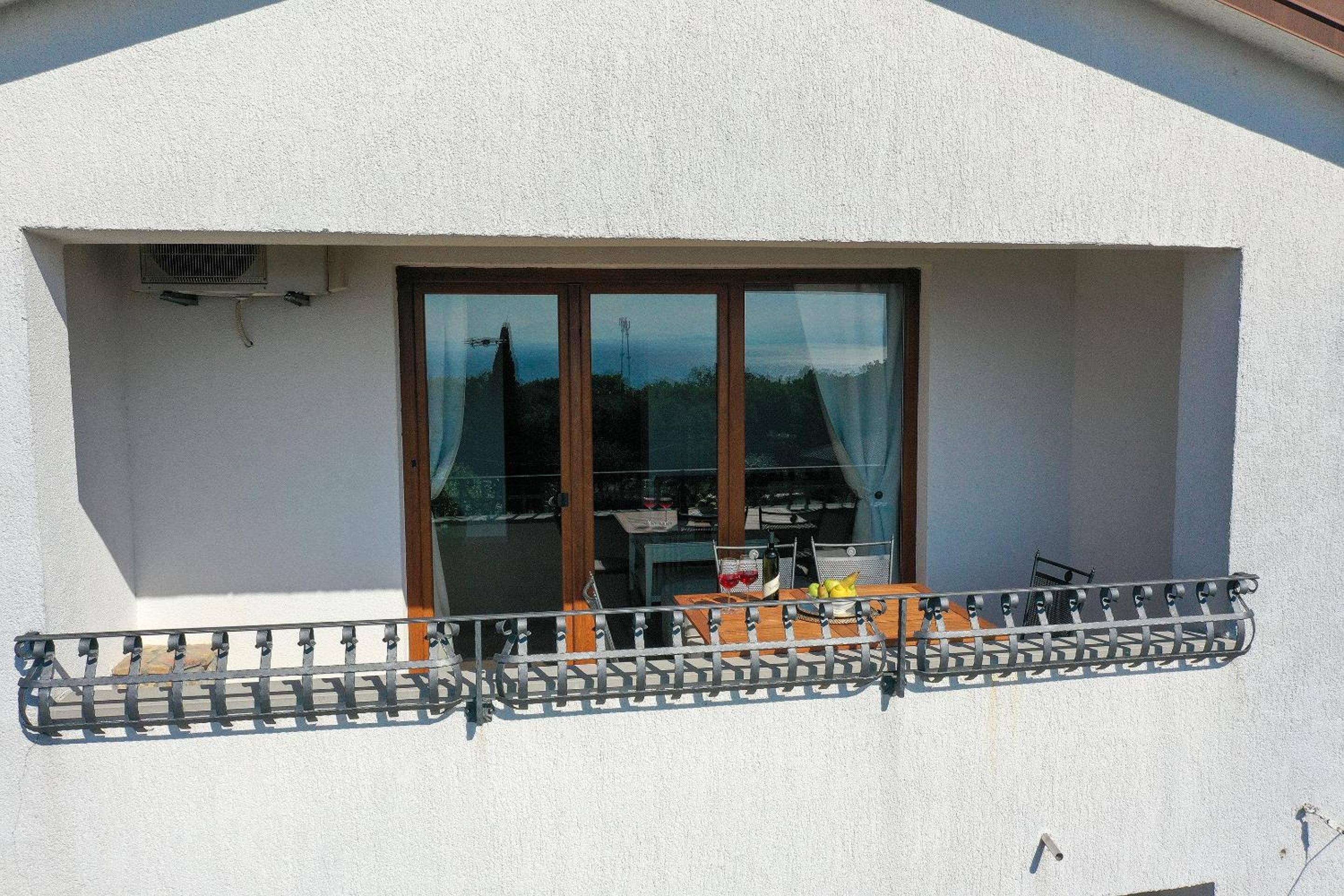 Villa Fani with Jacuzzi