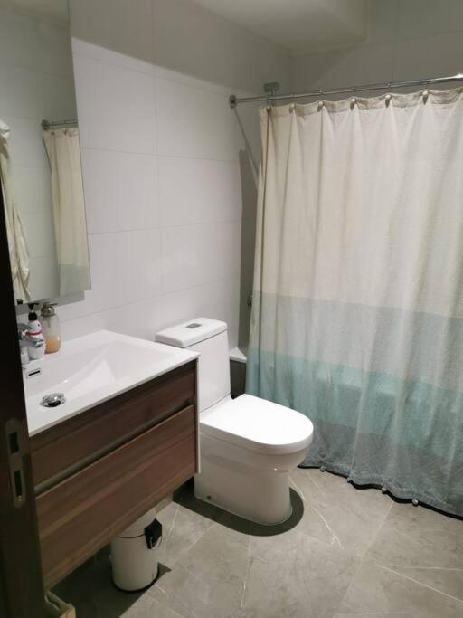 Gran Departamento en Primer Piso + Patio propio