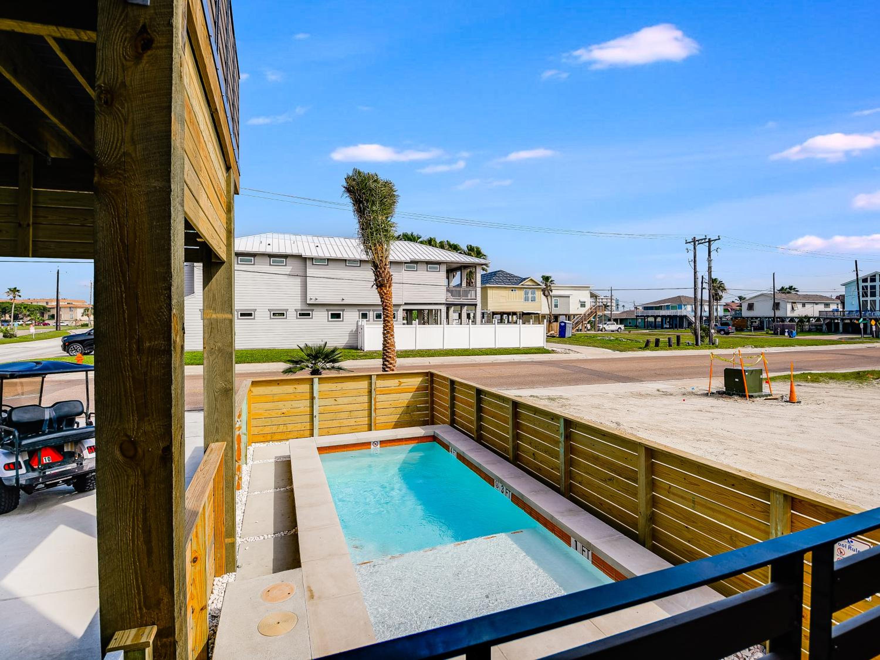Modern by the Sea Orange ES1430 view 5