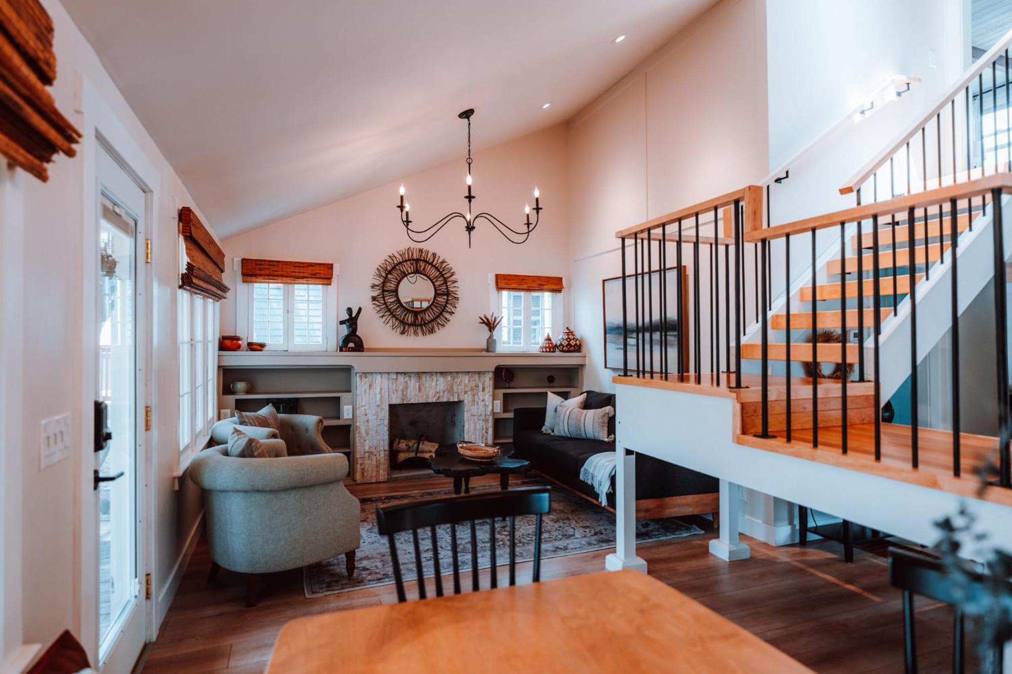 Ashland Vacations - Swank House on Main St in Ashland - Property Image 34