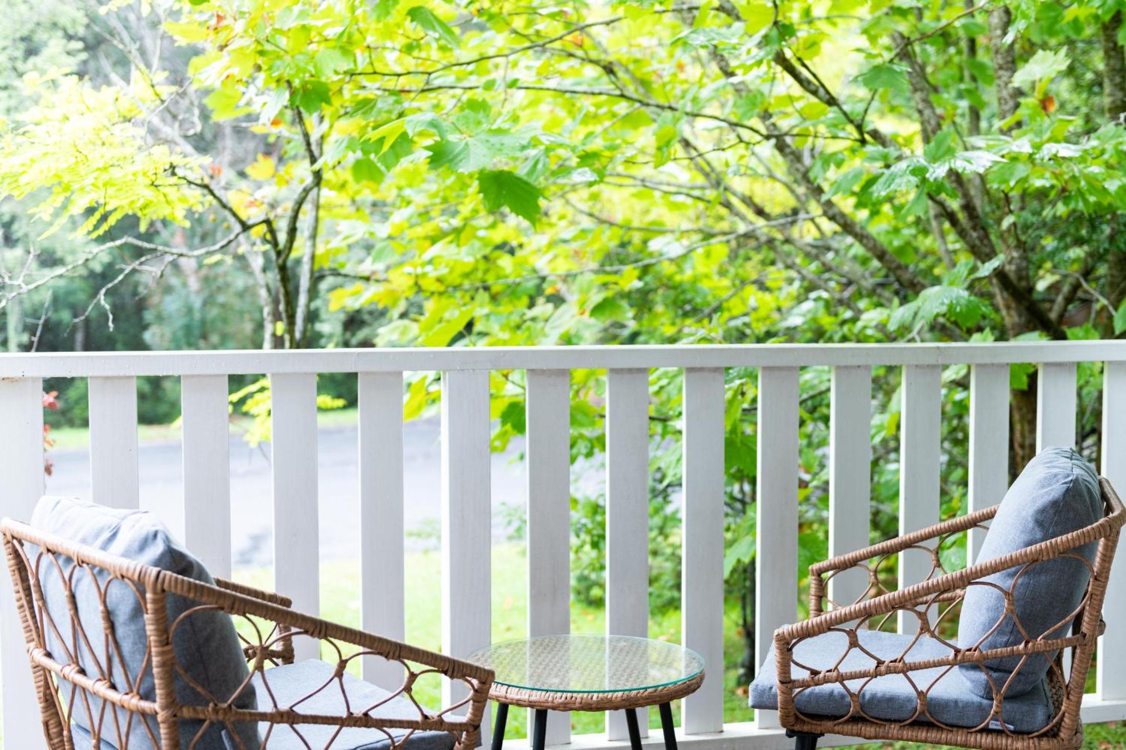 Hamptons charm at Nantucket in Mollymook