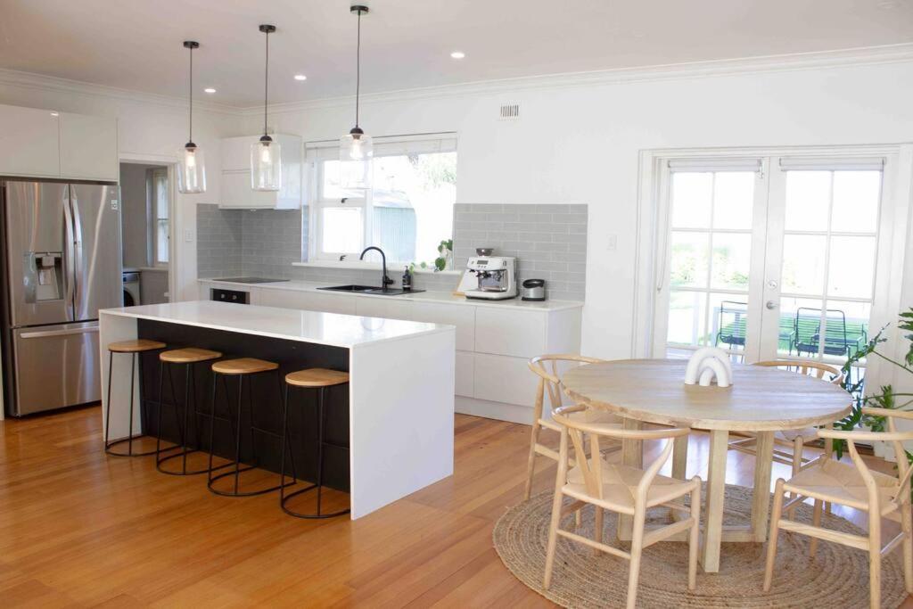 The Beech House-Hill views, peaceful location, 2BR