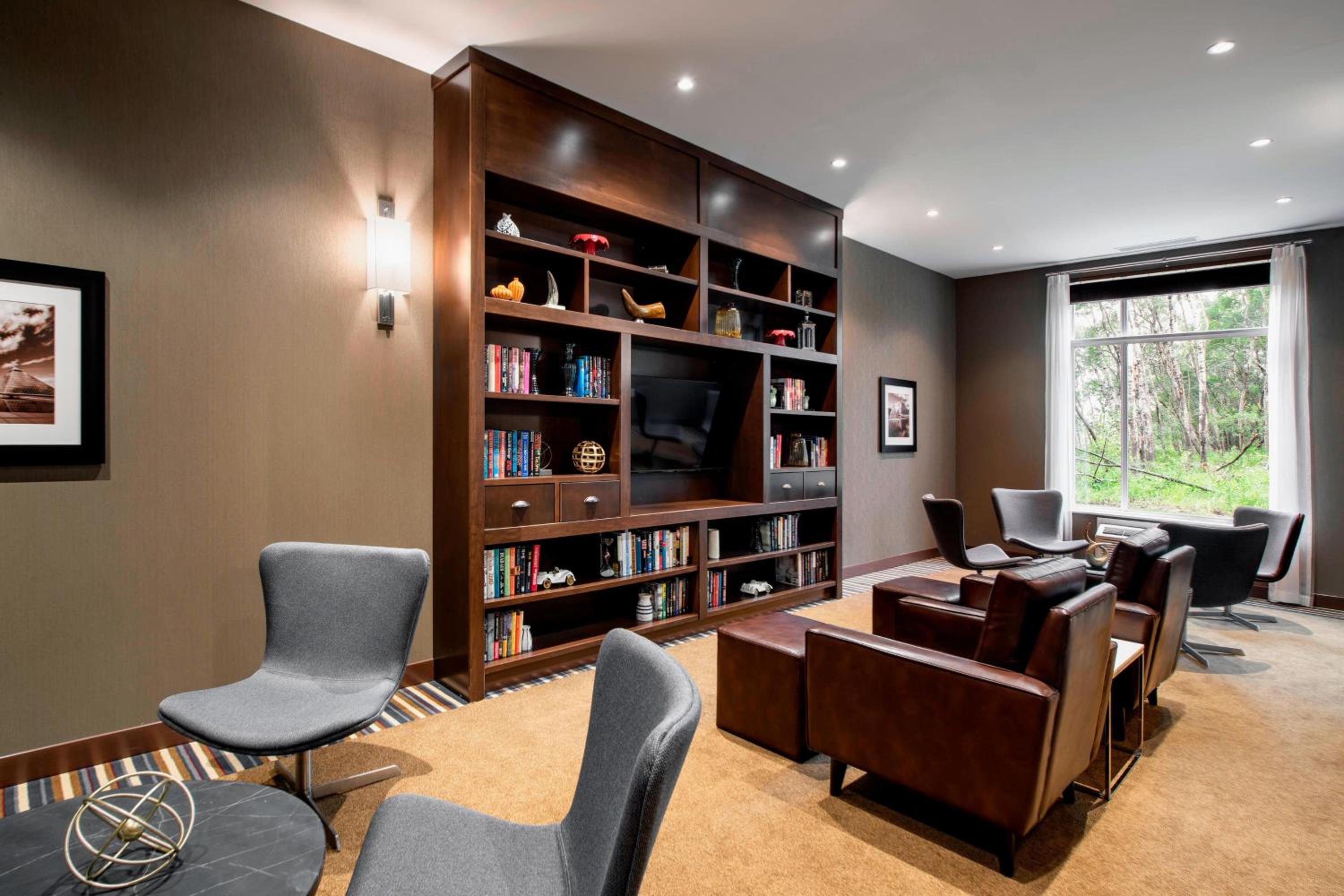 Grande Prairie Vacations - Four Points by Sheraton Grande Prairie - Property Image 6