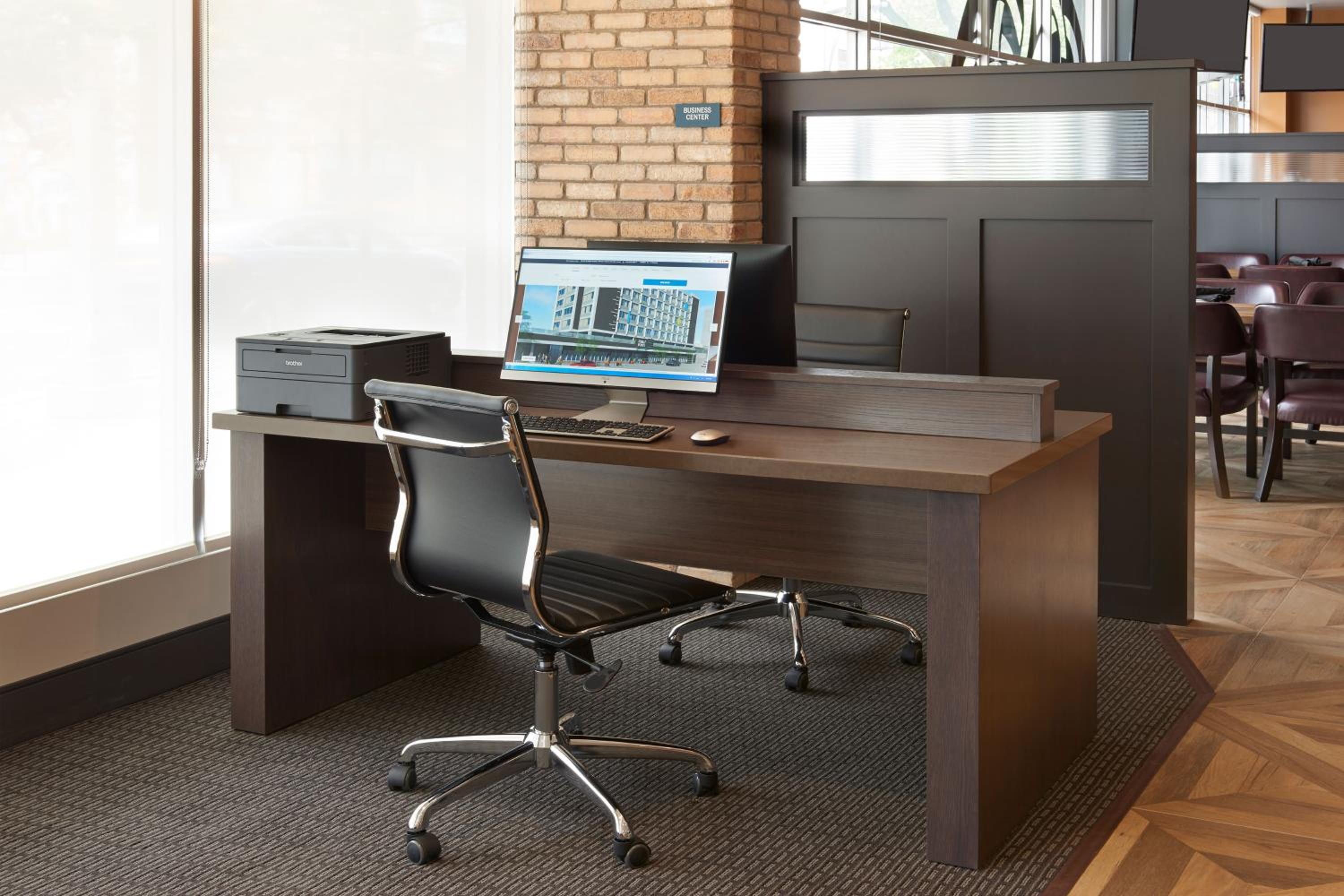 Windsor Vacations - Four Points by Sheraton Windsor Downtown - Property Image 17