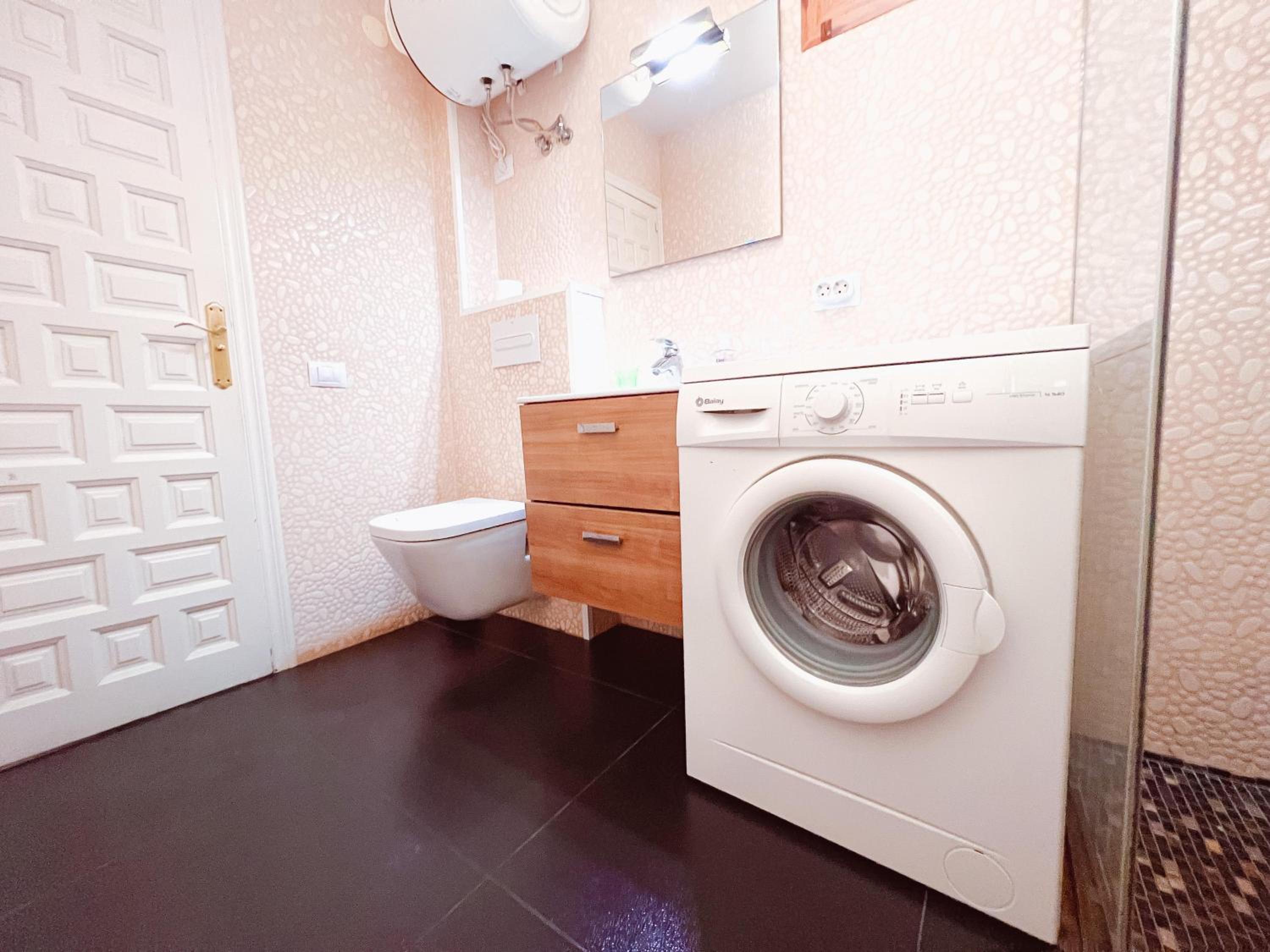Studio In Paraiso Royal, Playa De Las Americas en Playa de las Americas — bathroom