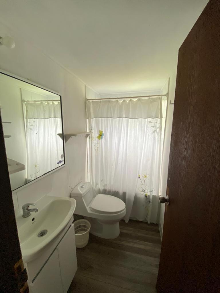 Casa familiar en sector residencial