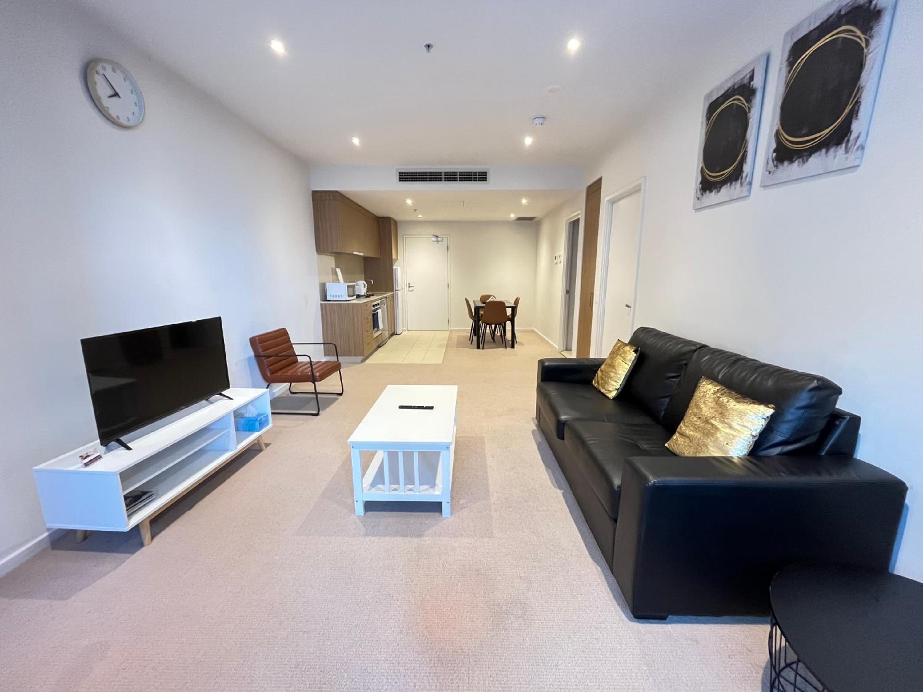 Tasha's Apartments on Morphett