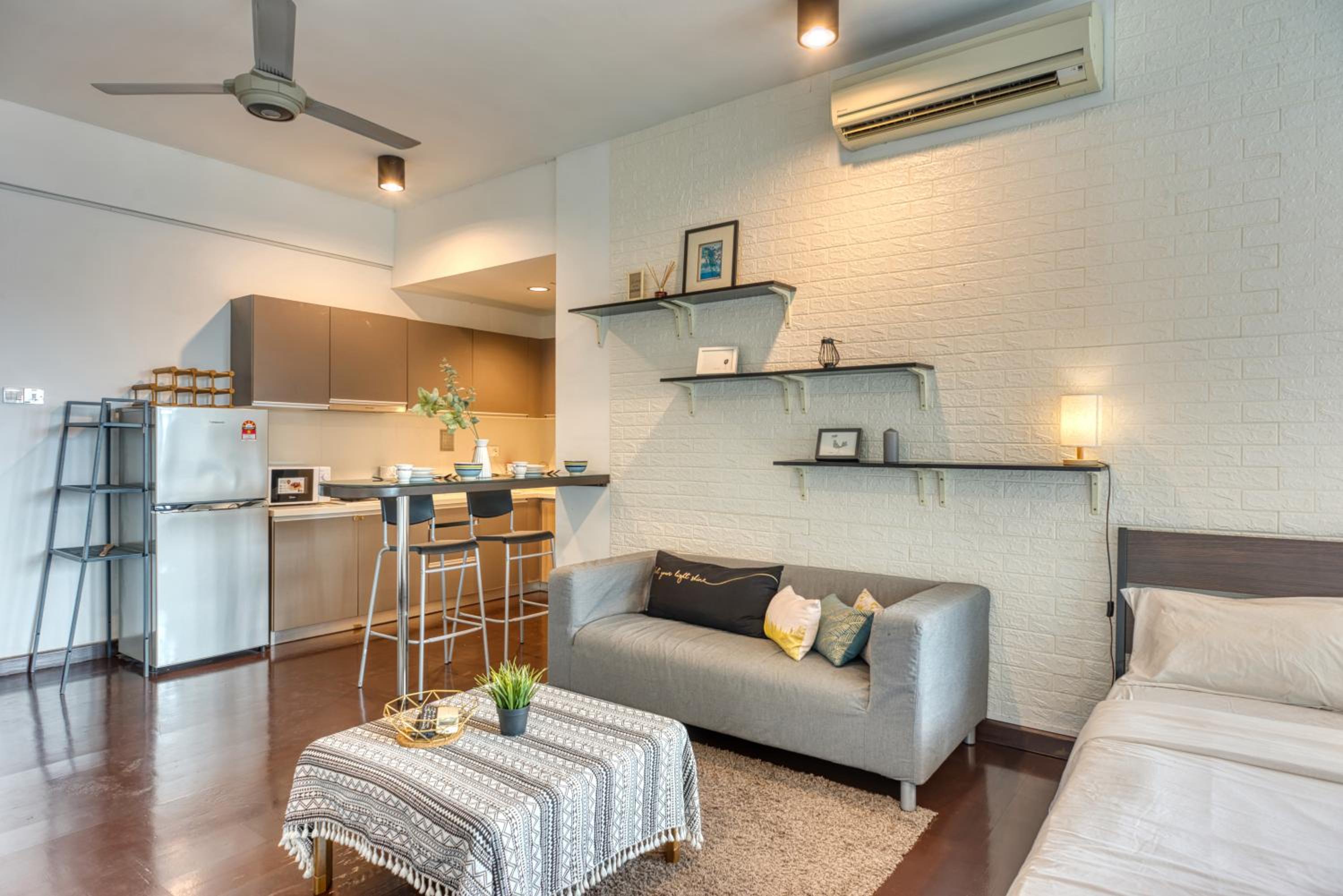 MyRehat Regalia Residences