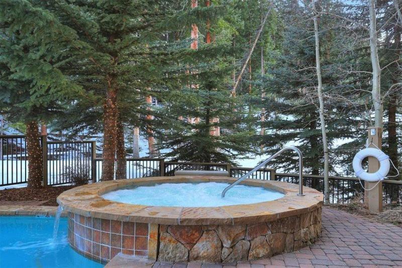 Premier 2 Bedroom Ski In, Ski Out Lone Eagle Condo With The Best Access To Skiing In Keystone view 4