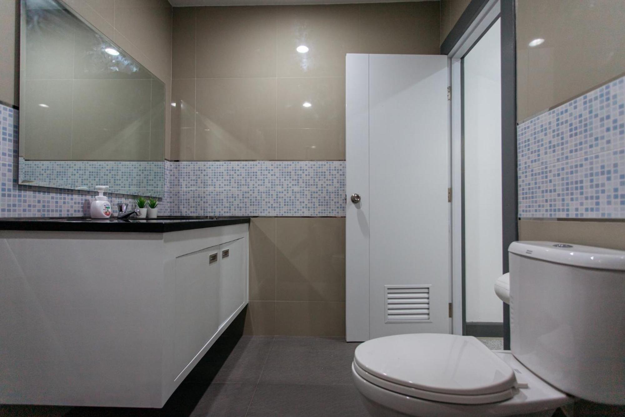 P3 Silom Large 2beds full kitchen WIFI 4-6pax