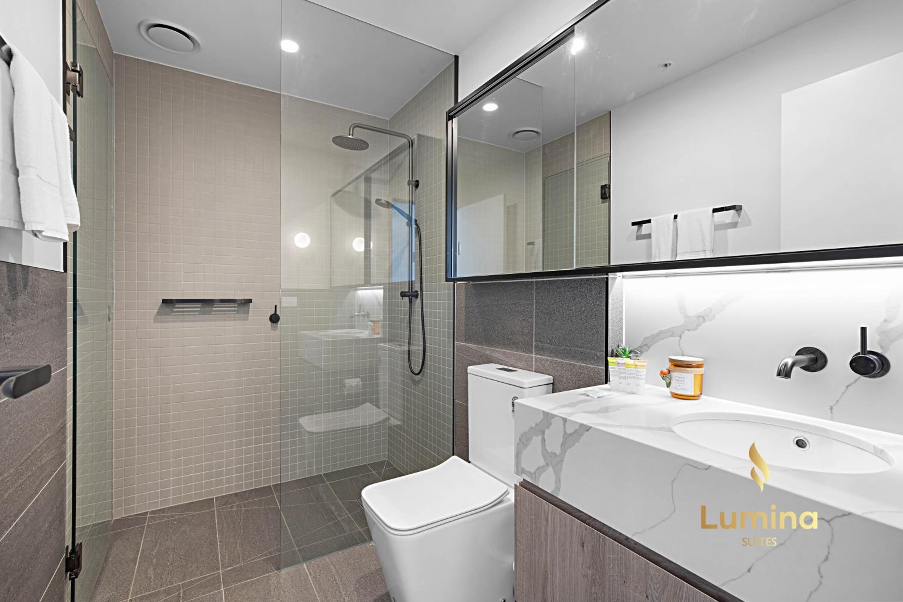 Lumina Suites