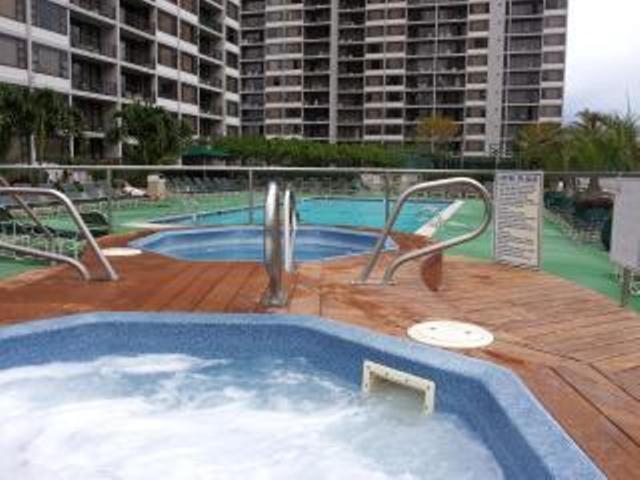 Waikiki Banyan 1909 Amazing Views and Just Steps to the Beach view 2