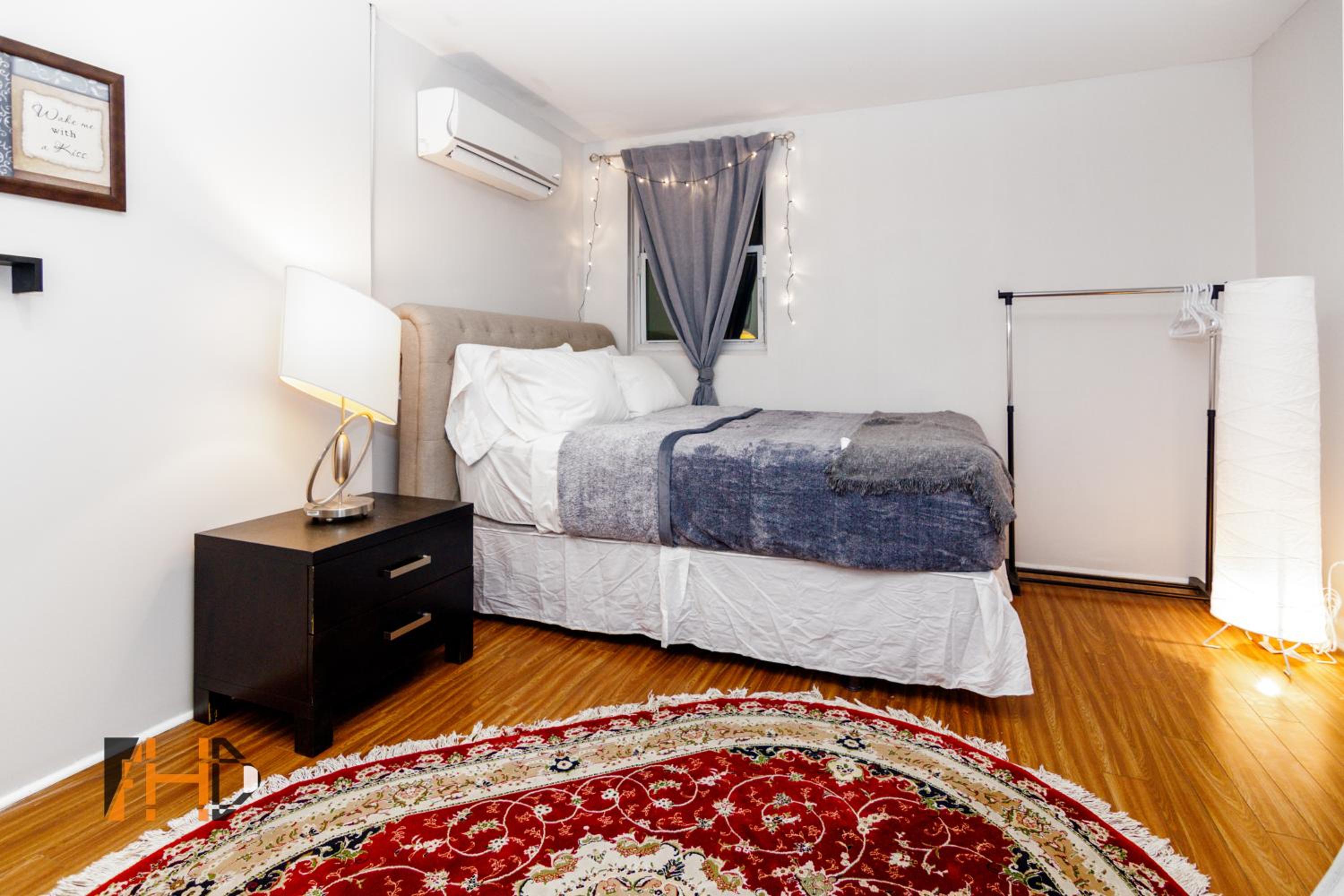 Toronto Vacations - Downtown Retreat, Spacious 3-Bedroom Urban Getaway - Property Image 10