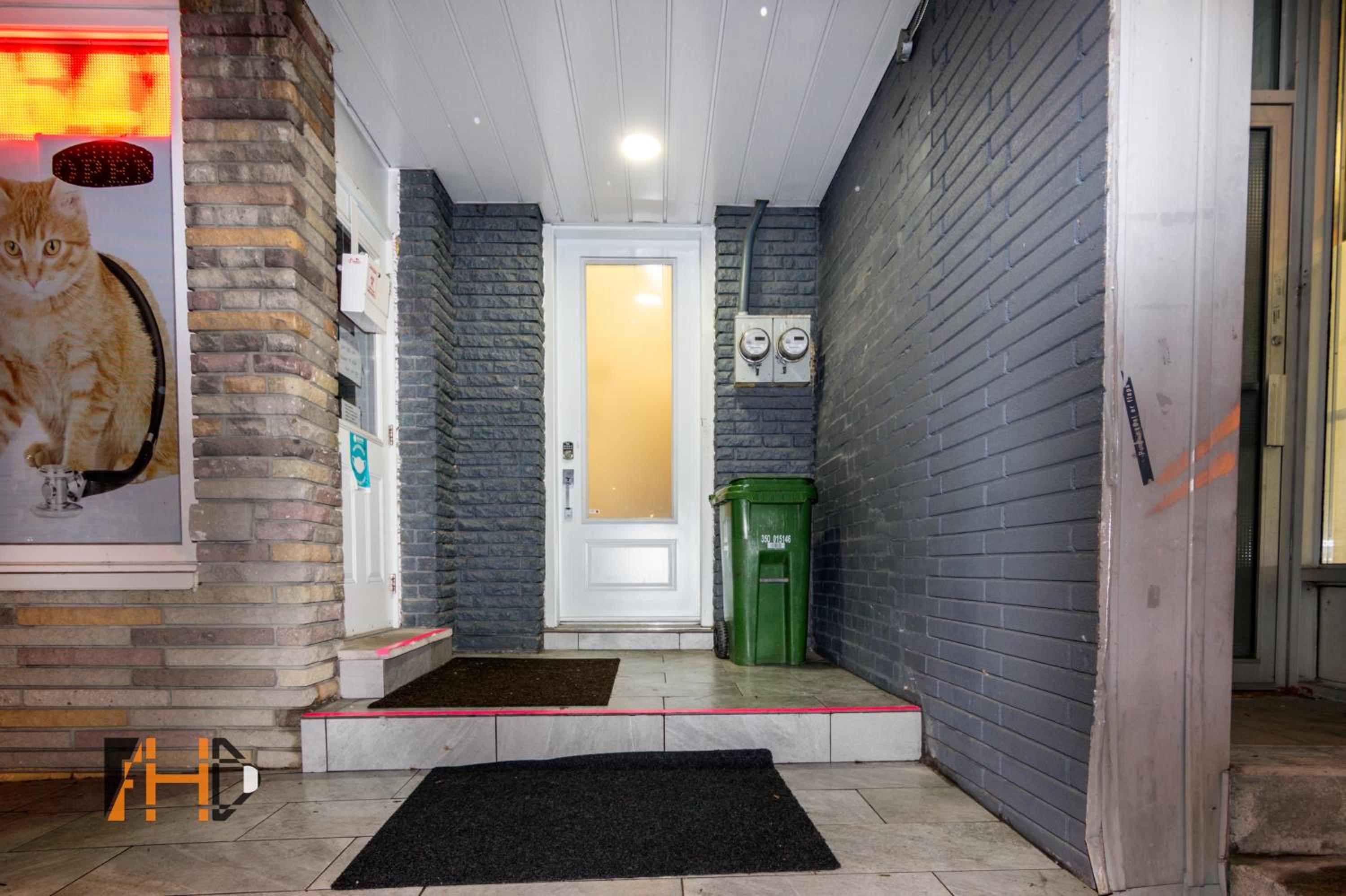 Toronto Vacations - Downtown Retreat, Spacious 3-Bedroom Urban Getaway - Property Image 9